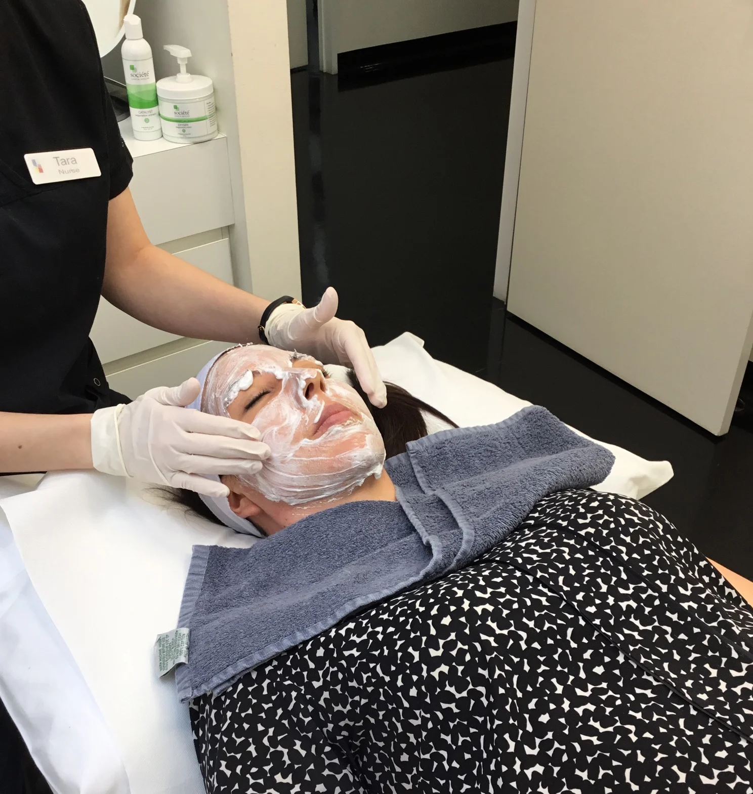 Procedural nurse Tara Coetzer applies an Oxygen treatment to the skin before a light skin peel to give the treatment a boost for a result that glows. 