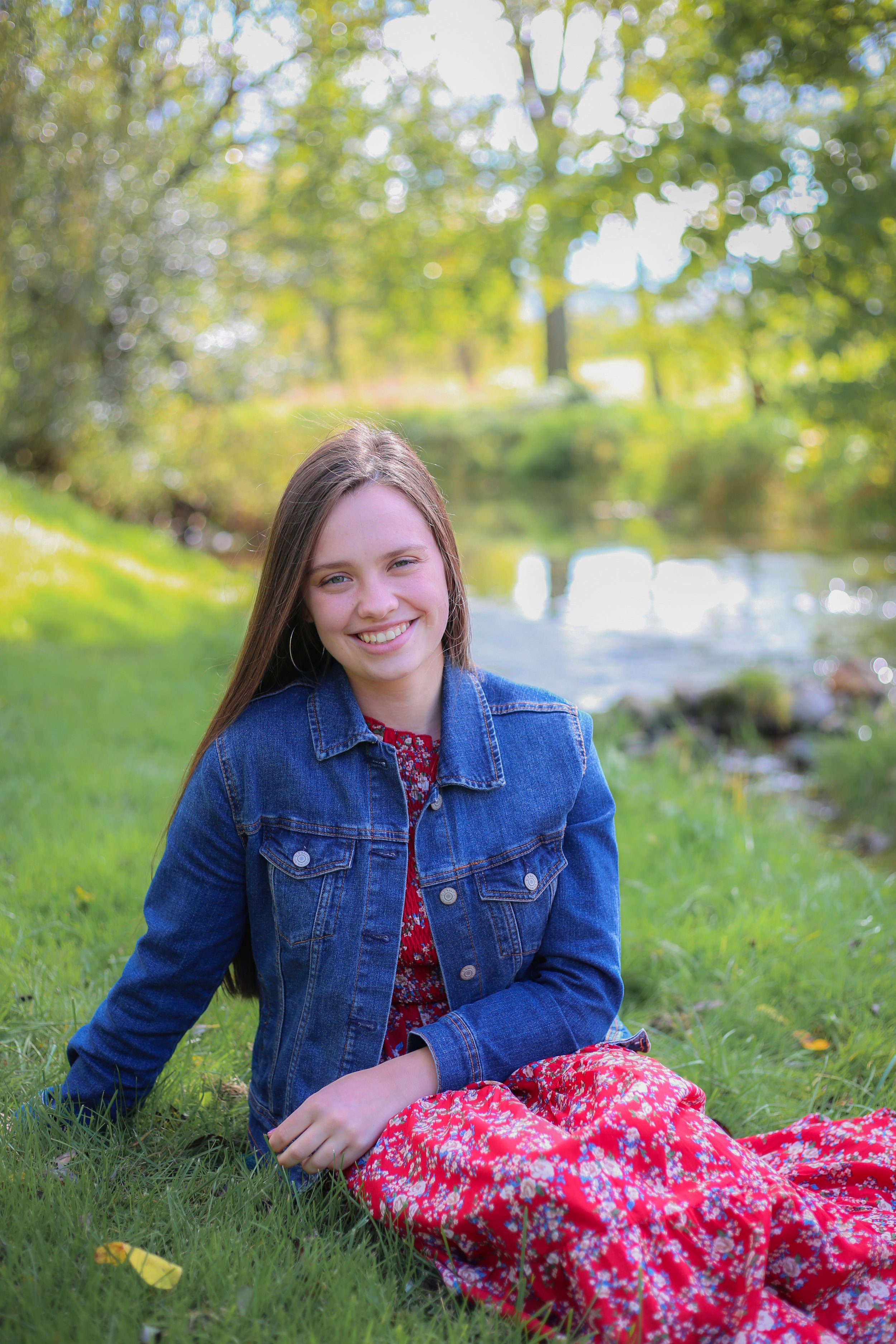 2023Oct_FalbLomie_SeniorPhotos006.jpg