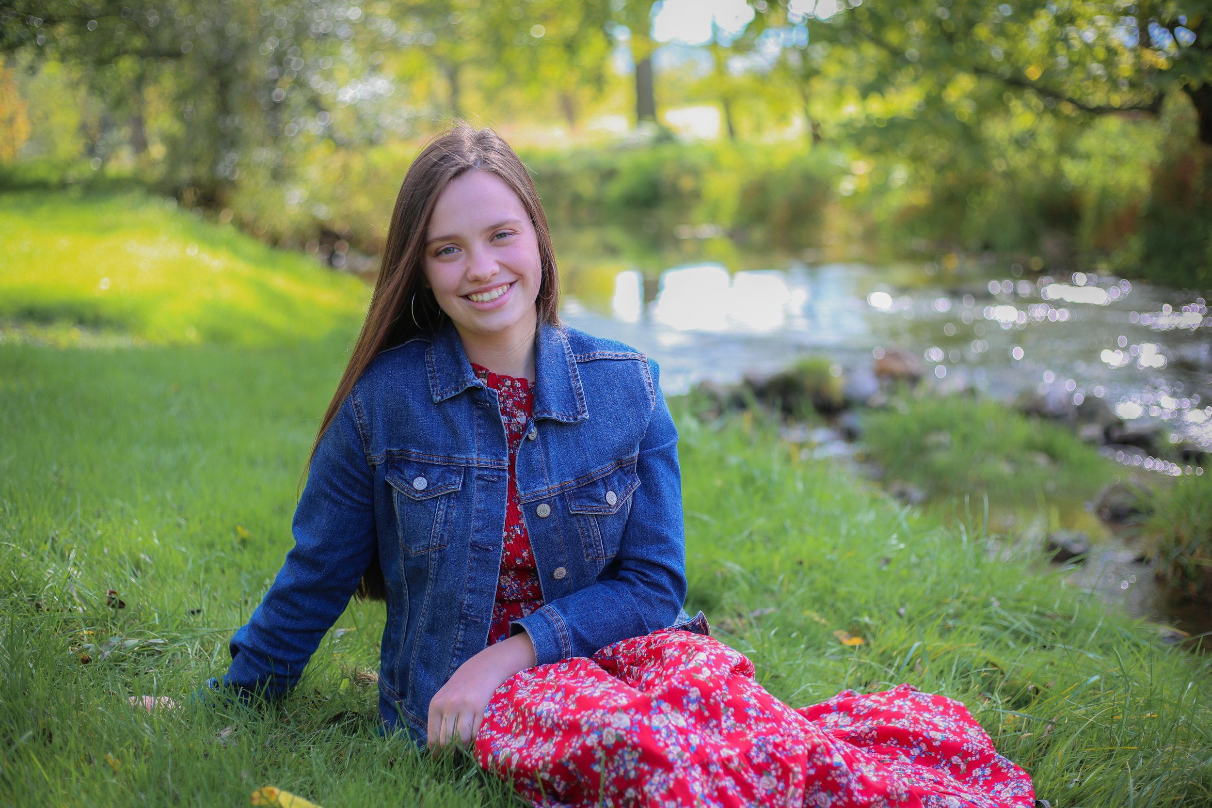 2023Oct_FalbLomie_SeniorPhotos001.jpg