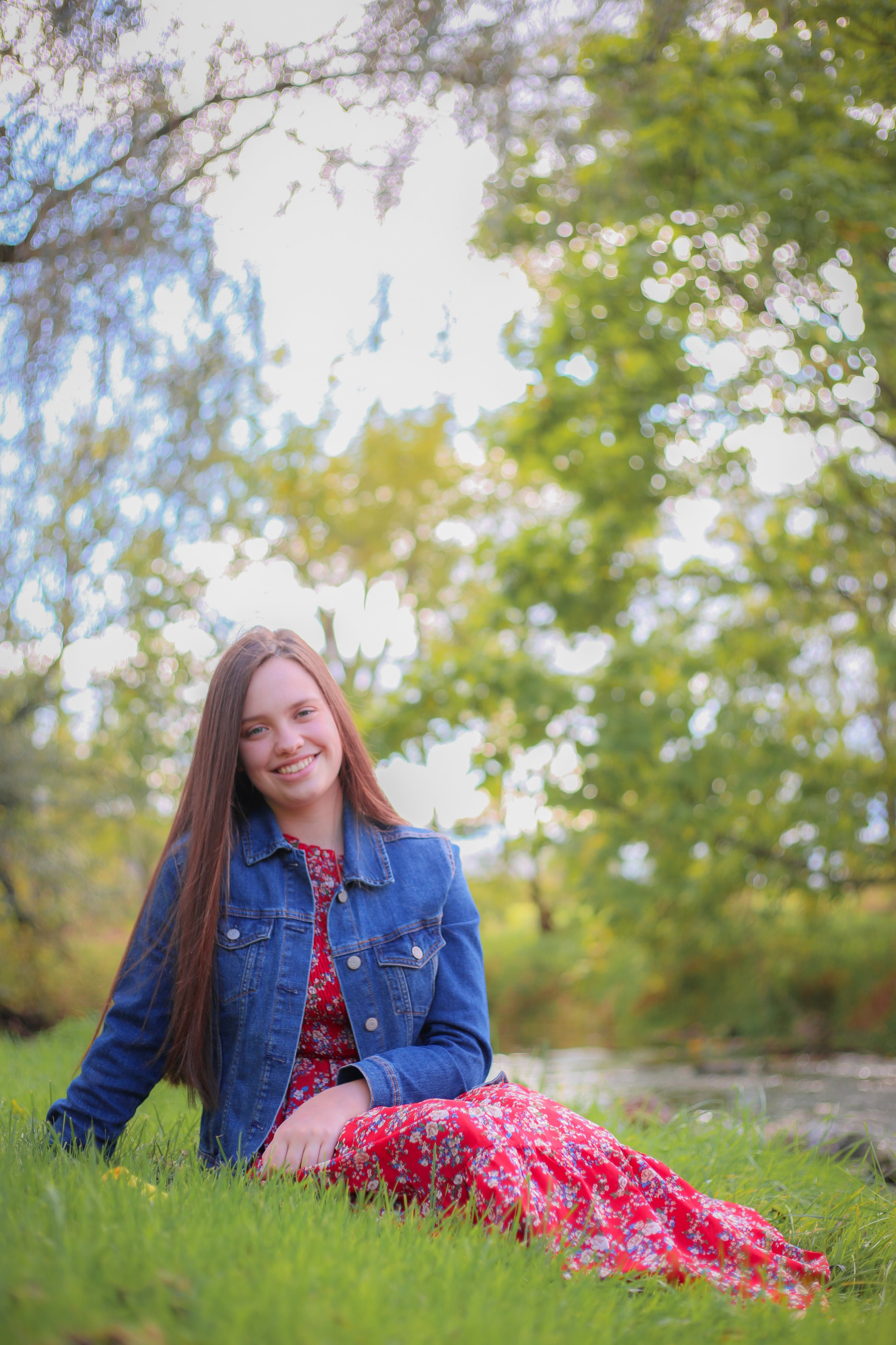 2023Oct_FalbLomie_SeniorPhotos004.jpg