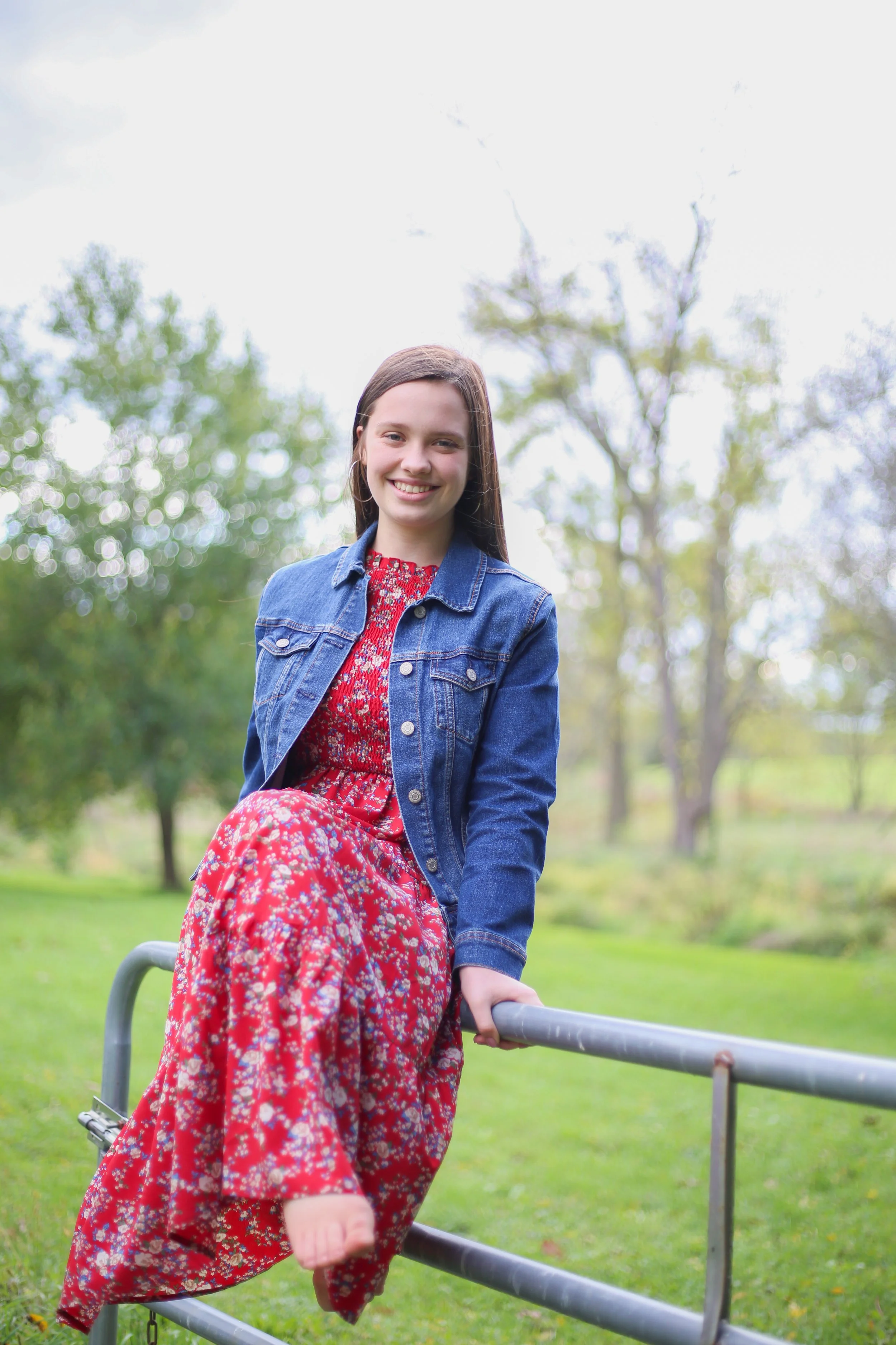 2023Oct_FalbLomie_SeniorPhotos035.jpg
