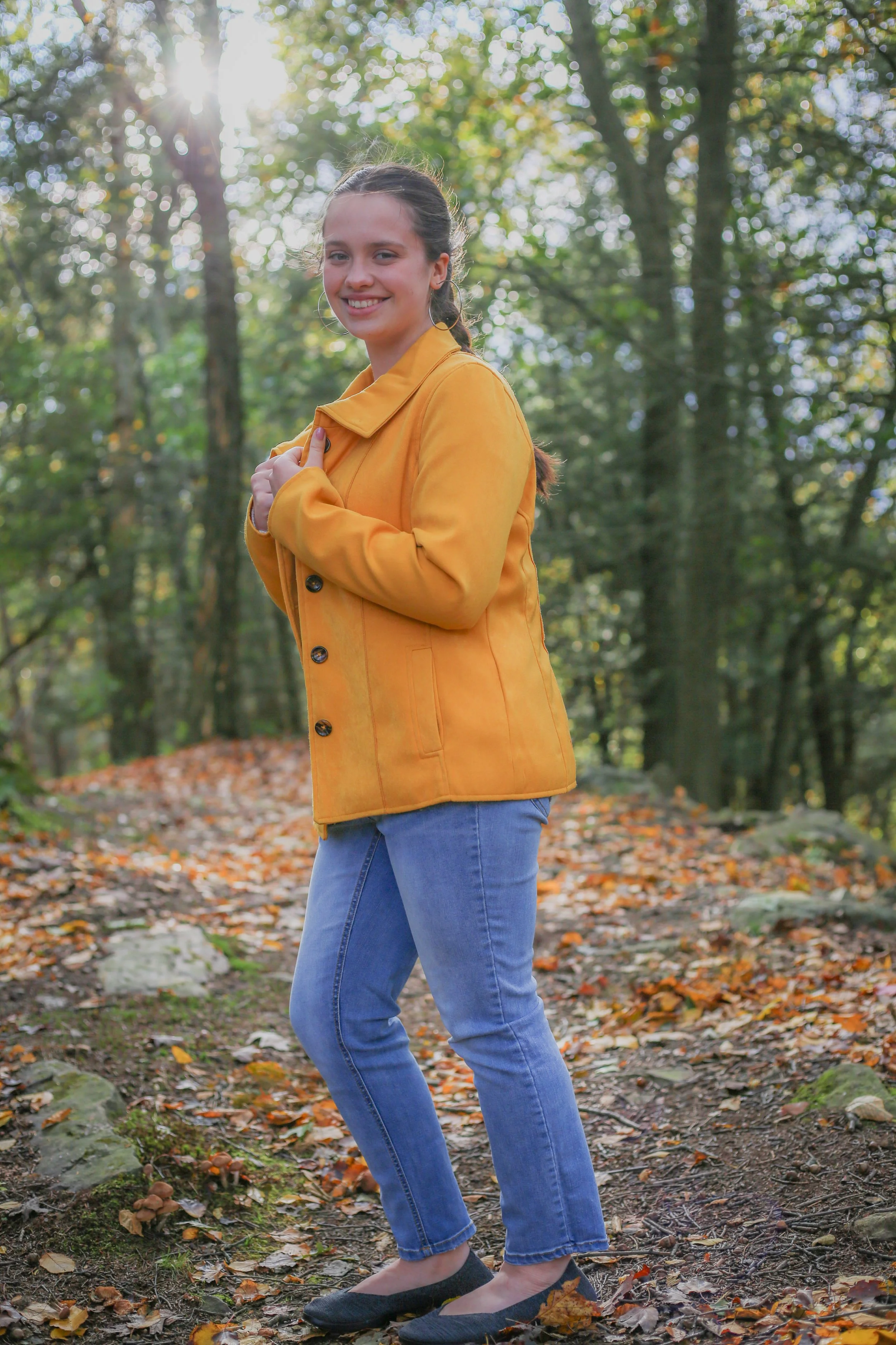 2023Oct_FalbLomie_SeniorPhotos053.jpg