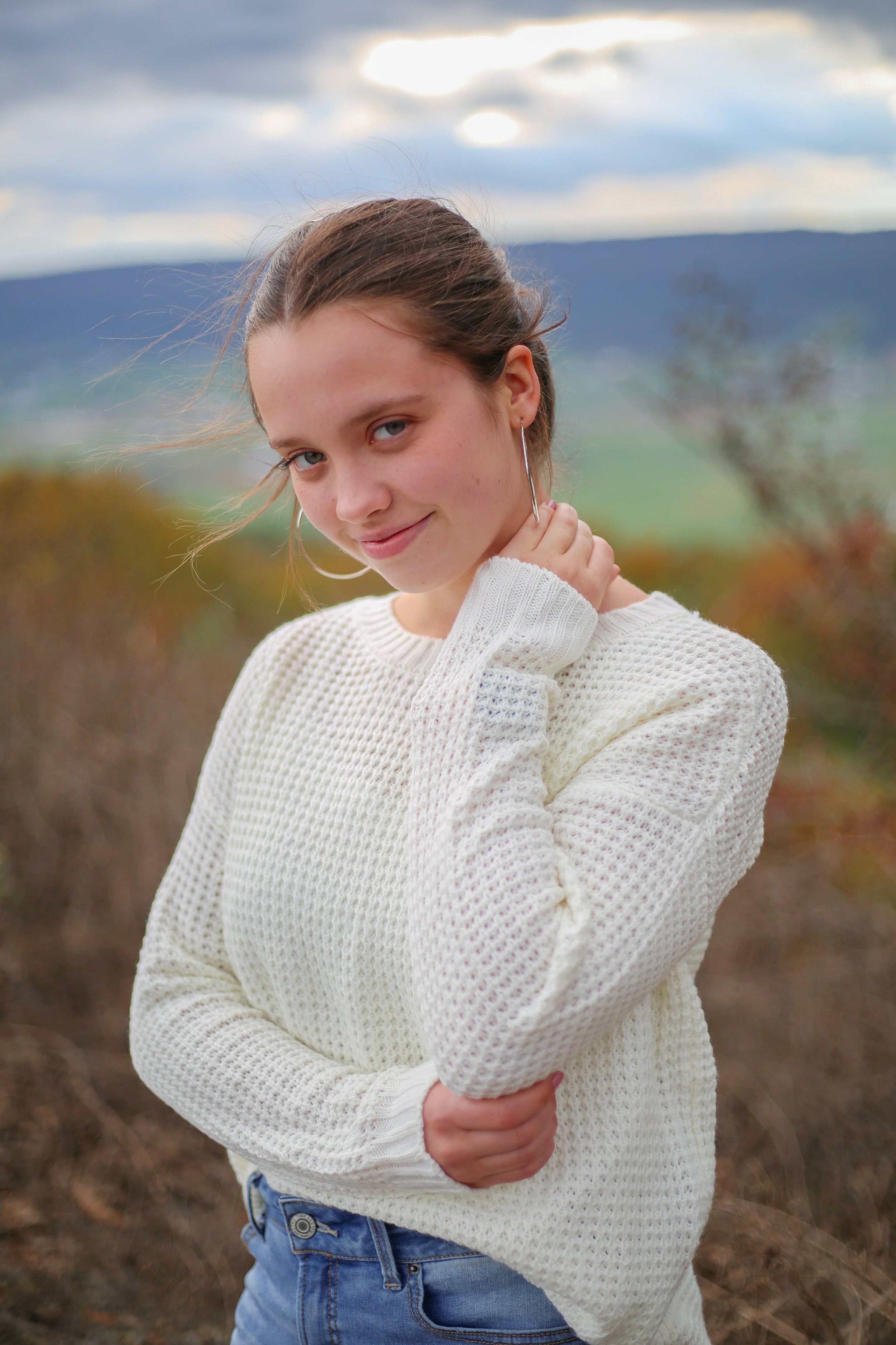 2023Oct_FalbLomie_SeniorPhotos089.jpg