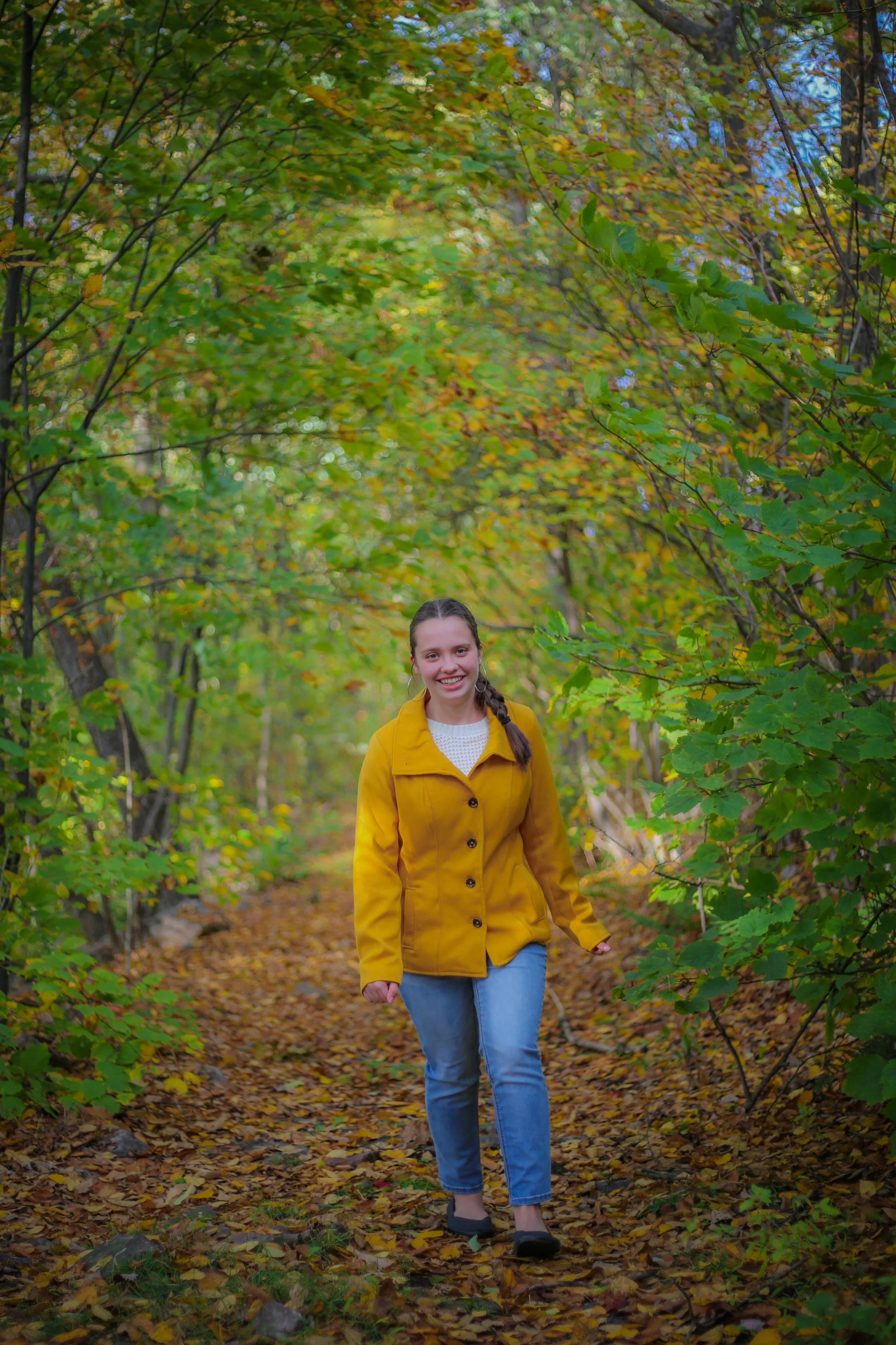 2023Oct_FalbLomie_SeniorPhotos115.jpg