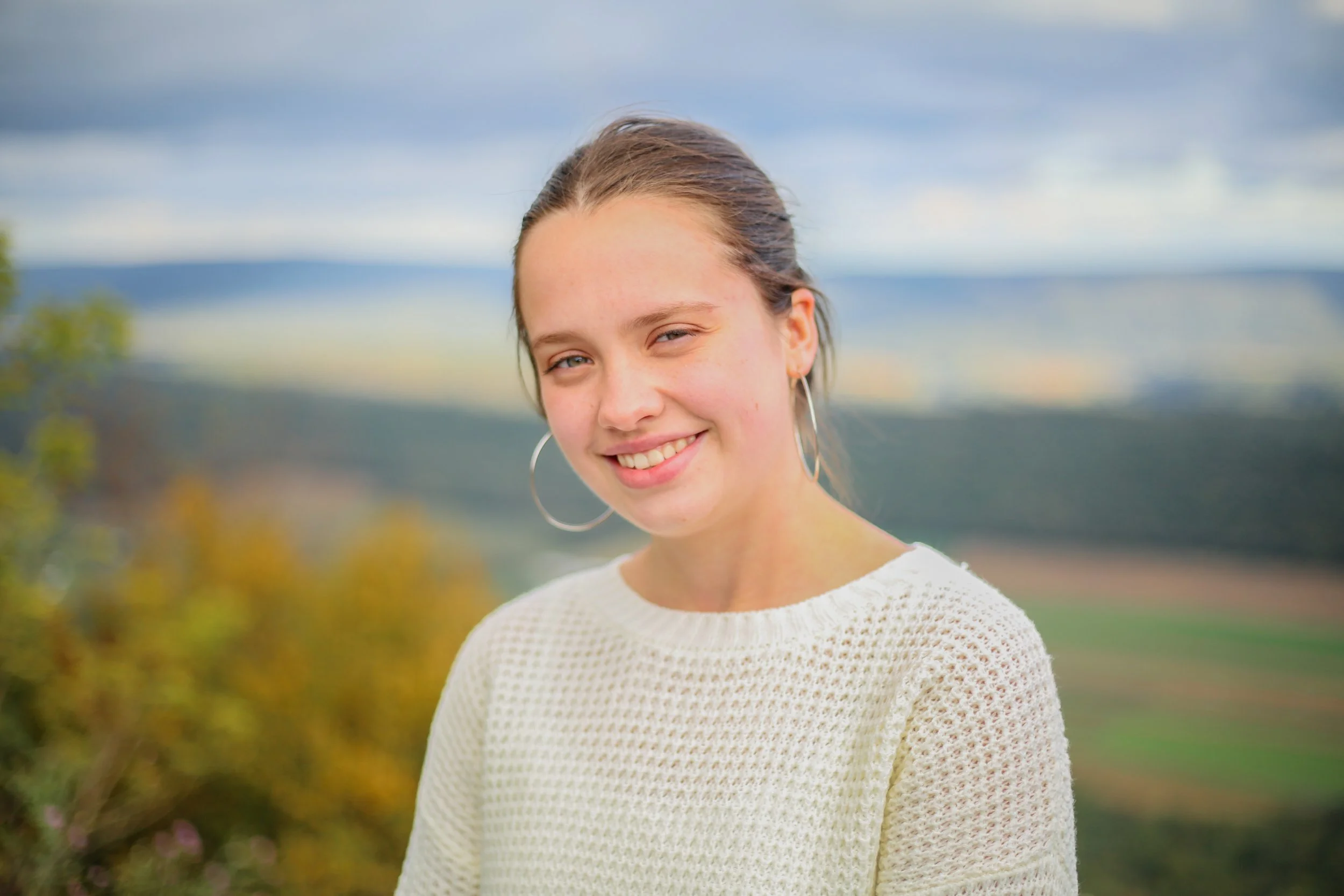 2023Oct_FalbLomie_SeniorPhotos129.jpg