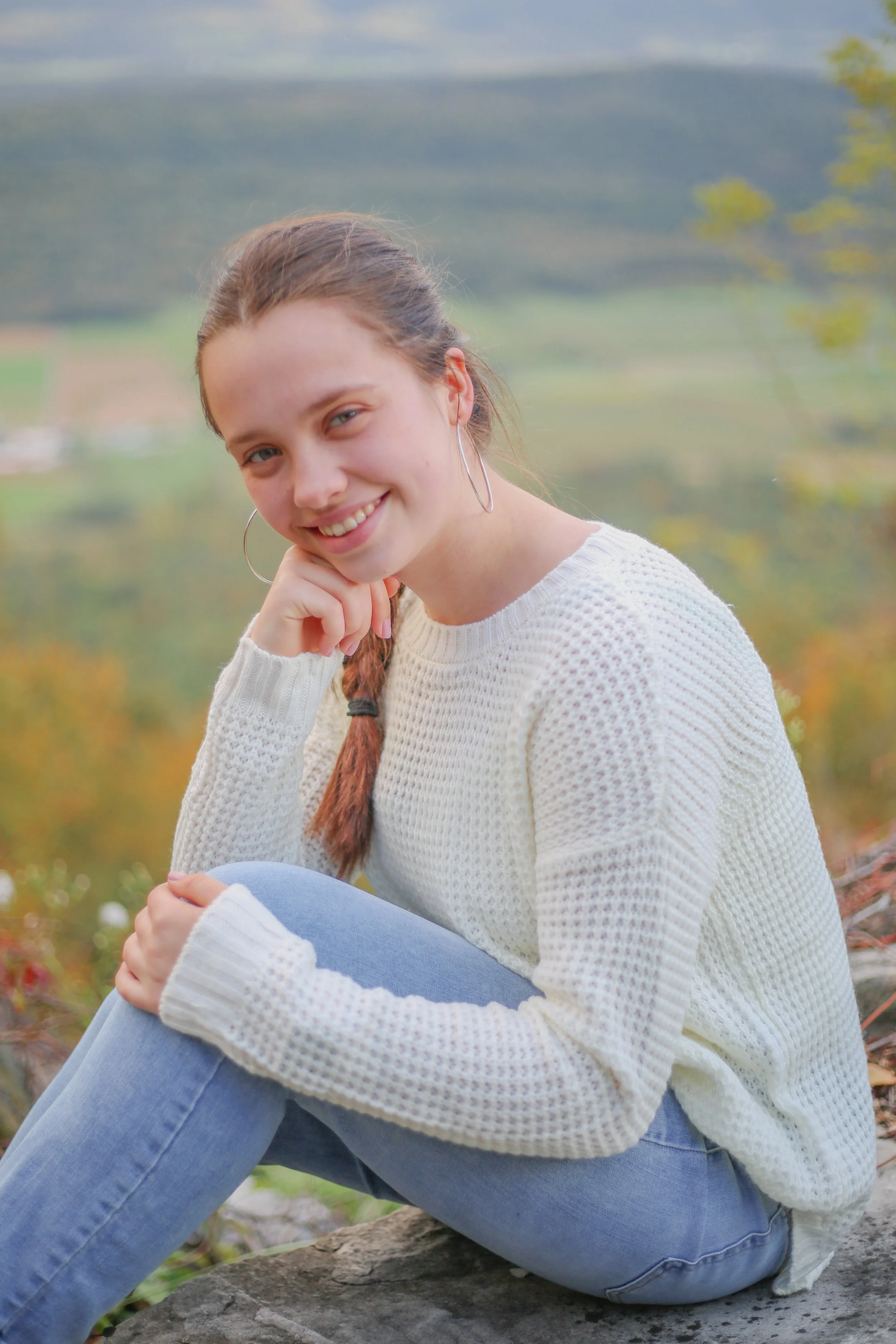 2023Oct_FalbLomie_SeniorPhotos133.jpg