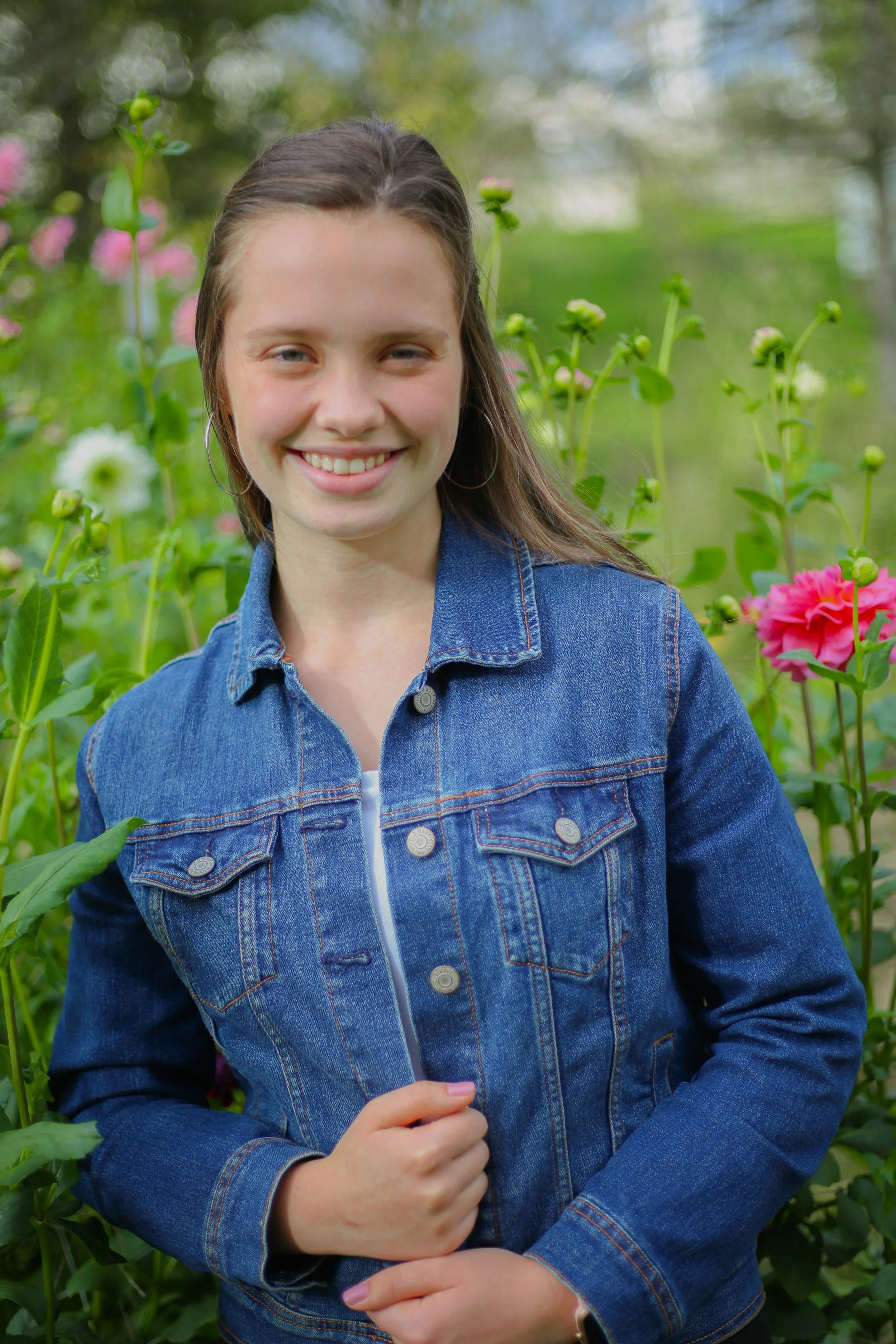 2023Oct_FalbLomie_SeniorPhotos161.jpg