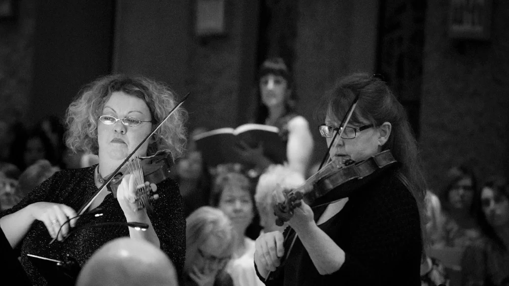 Susan Feldman and Janet Strauss, violinists
