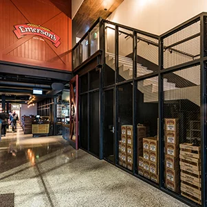 <a class='image_slide_a' href='/emersons-taproom'>EMERSON'S TAPROOM<strong>VIEW PROJECT</STRONG></a>