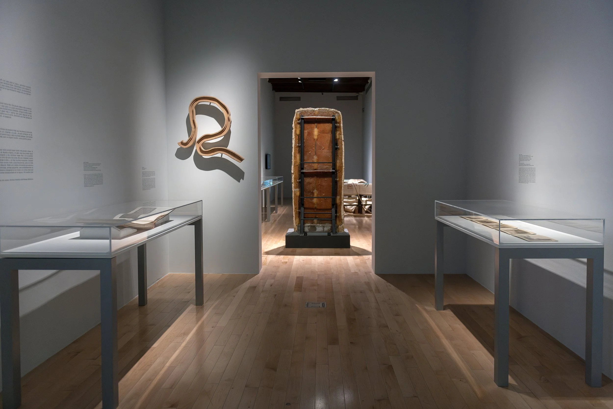  Traces of the Usumacinta’s pre-Hispanic history can be found throughout the river basin, where ancient Maya peoples built cities and carved stone monuments. Known as  stelae , these monuments have been objects of admiration and study, but also of ex