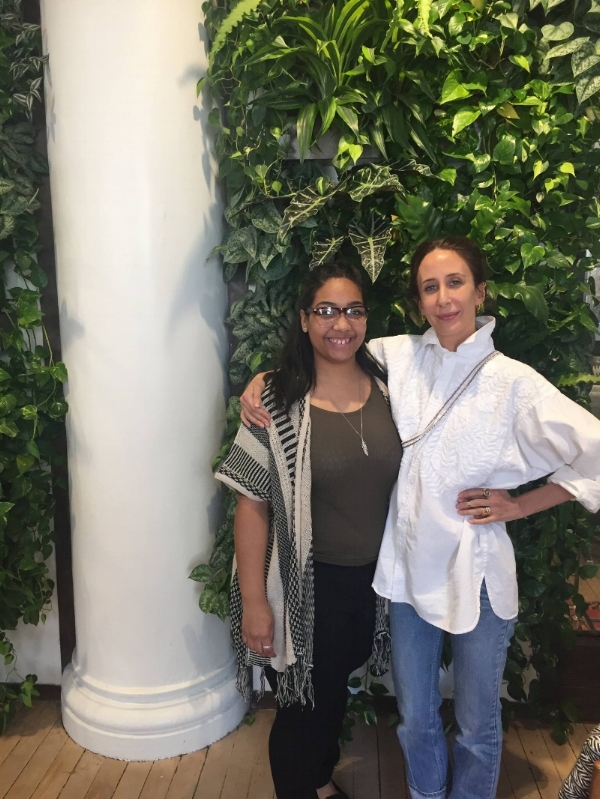 Art Start Emerging Artist, Sydney, with Industry Mentor and Art Start board member, Mara Hoffman, during their team design session.