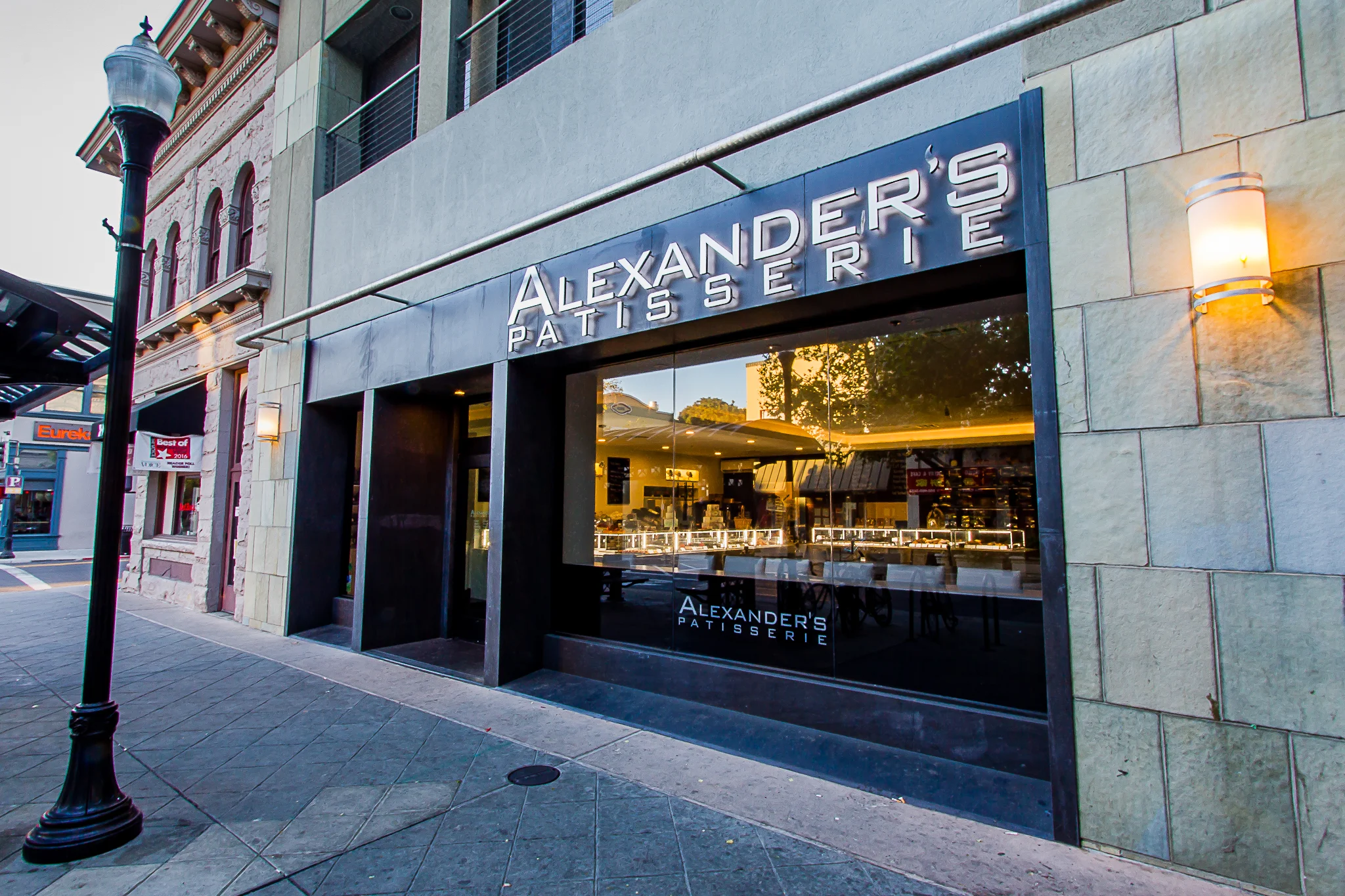Dscheme_Alexanders_Patisserie_009.jpg