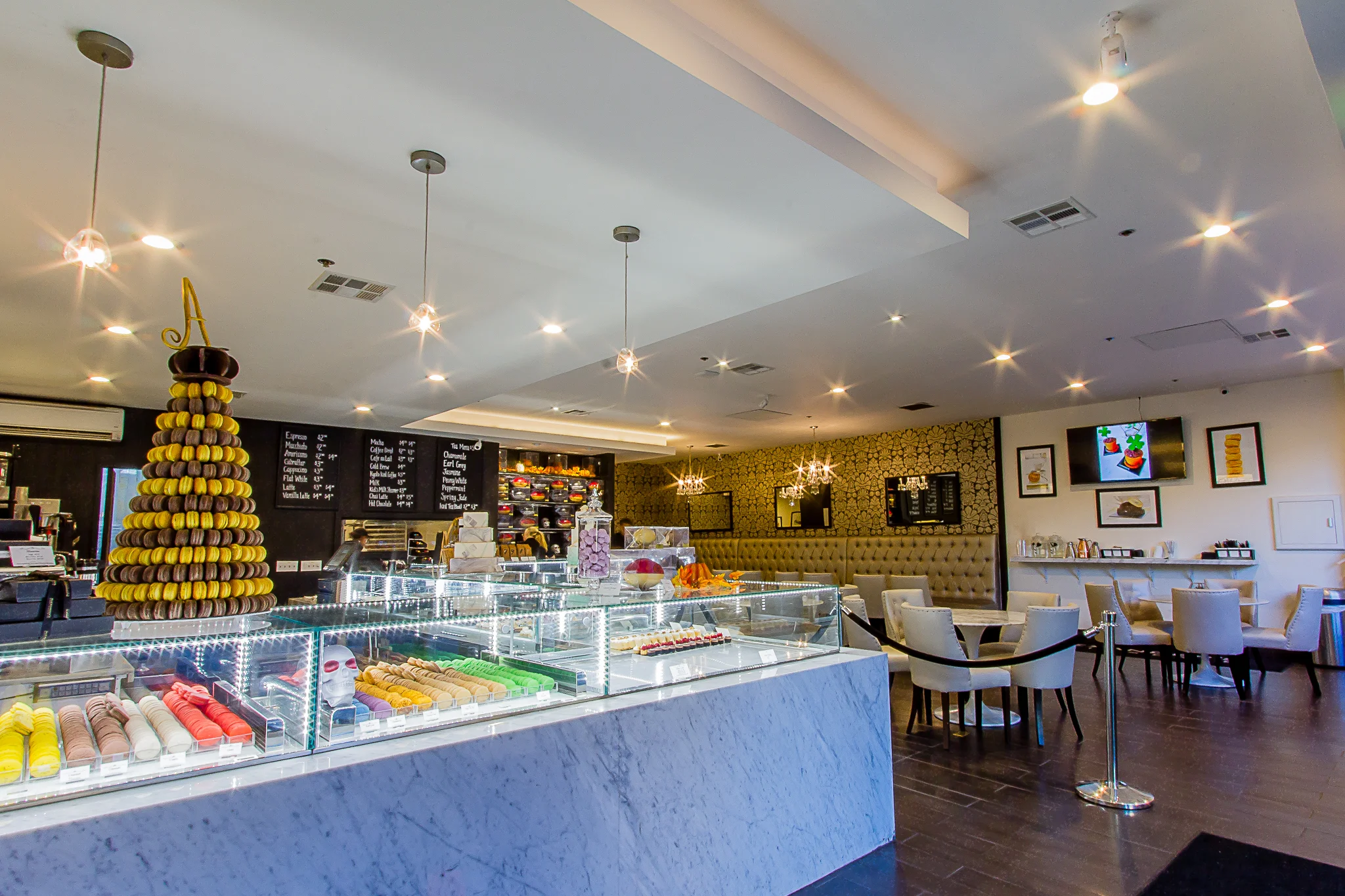 Dscheme_Alexanders_Patisserie_016.jpg