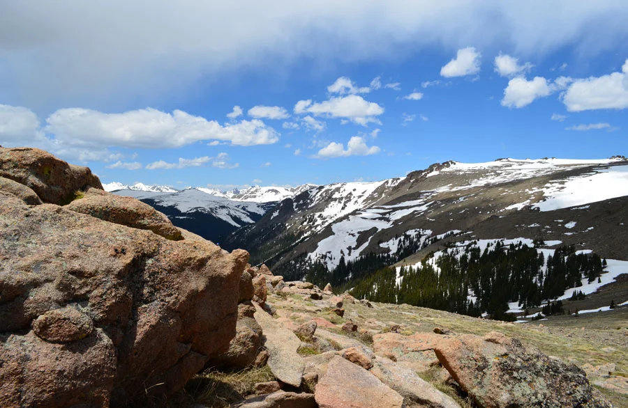 Boulder-Snowy-Mountains-Outlook.jpg