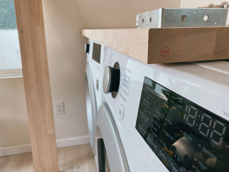 Easy DIY Laundry Room Countertop • Ugly Duckling House
