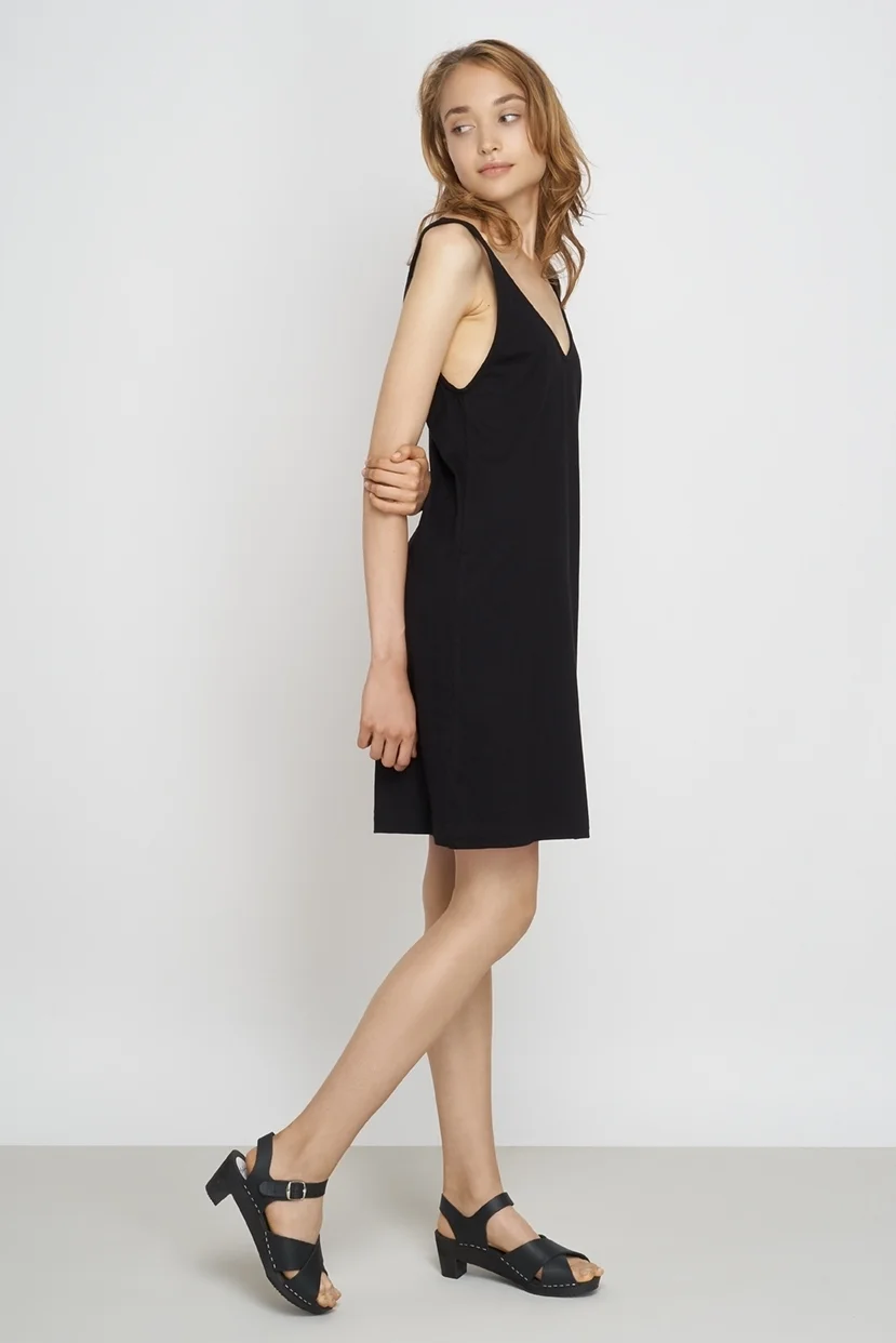 JF_SS18_Lookbook_Keren_Dress_black_1.jpg