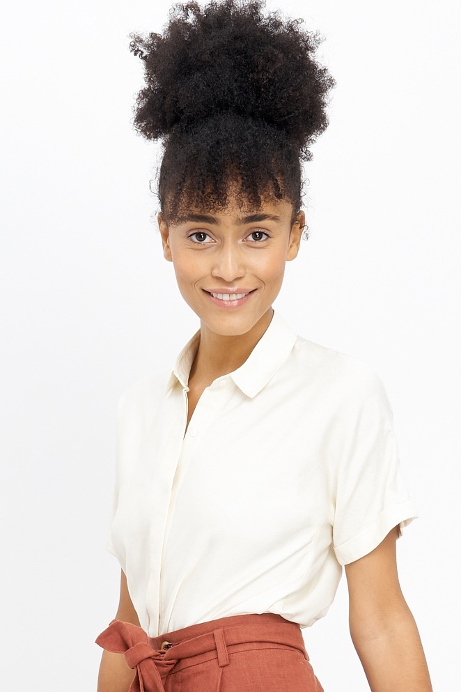 JF_SS19_Lookbook_Tona_Blouse_3.jpg