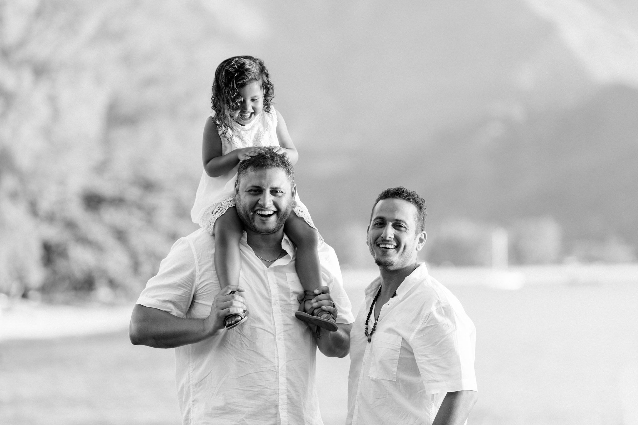 Kauai beach shoot_-2.jpg
