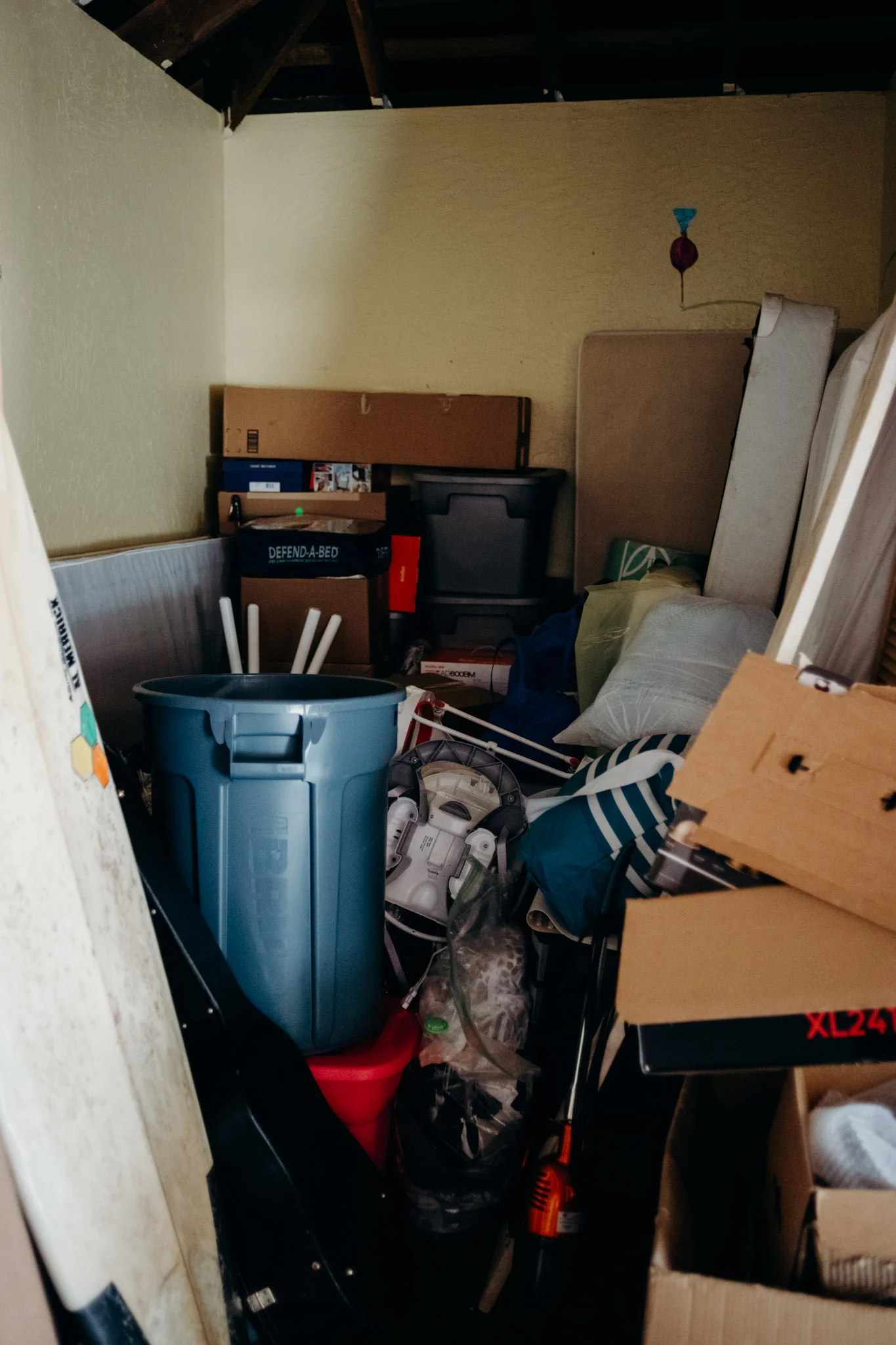 Since we have an extra day I decided to make one more run to Cliff’s house to drop off a garbage can with the rest of our stuff. I bought the garbage can as a last ditch effort to hold water in-case we got hit by the hurricane a couple of months earlier.
