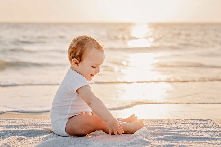 Let them be little #naples #naplesphotographer #swflstrong #naplesbeach #littleandbrave #documentyourdays #wildandbravelittles #fortmyers #estero #marcoisland