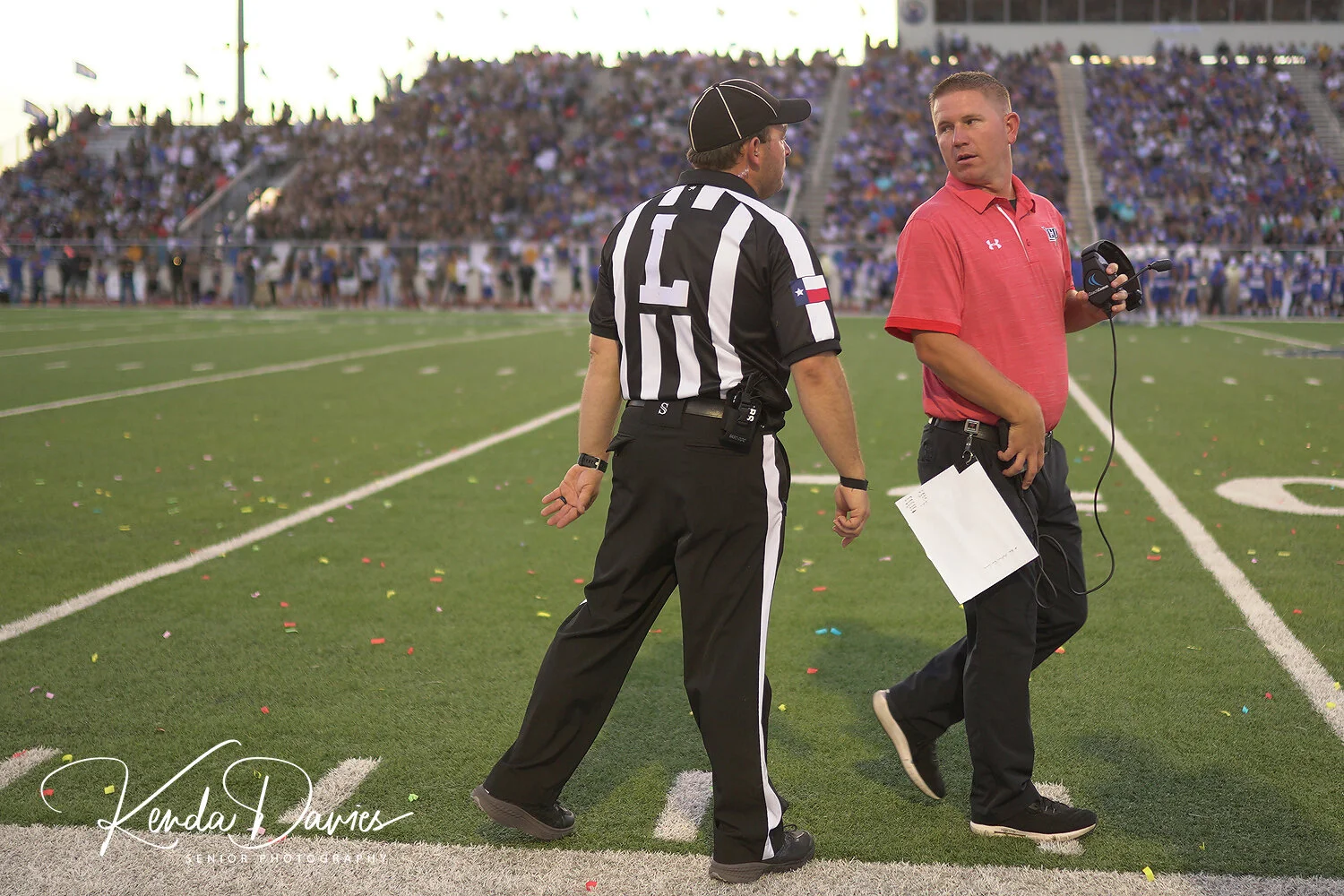 Darden and Line Judge, Blake Swanner share a moment. ;)