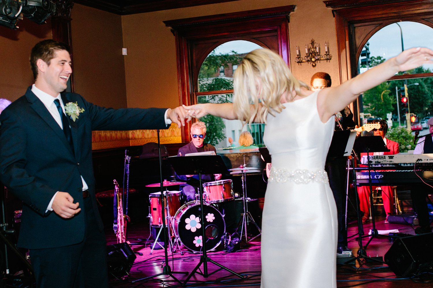 Sabrina Reis Photography | Minneapolis Photography | Barnthouse Wedding_0113.jpg