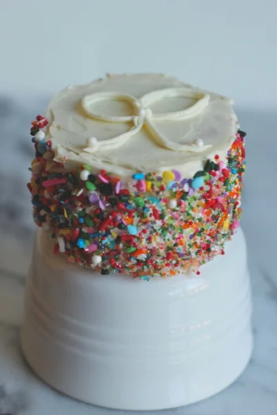mini sprinkle cake