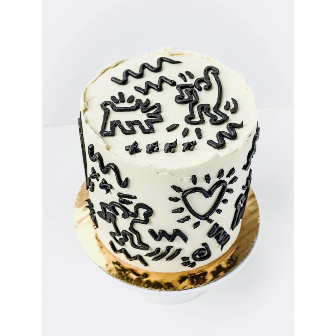 Cake #4 of 2026: I have been waiting my entire life for someone to ask me for a Keith Haring inspired cake (in fact, I gasped when I got the request 🩷). Here it is: three layers of yellow cake filled with chocolate buttercream and covered in some gr