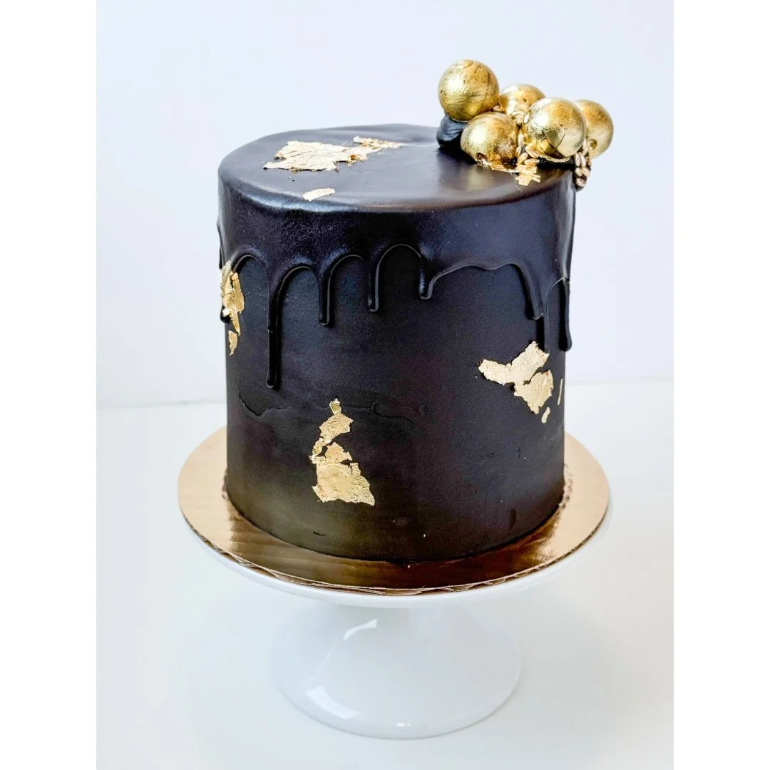 Cake #7 of 2026: A 50th birthday calls for a celebration cake. One filled with chocolate cake, caramel buttercream, caramel ganache, toffee, and gold 🎉⁠
.⁠
.⁠
.⁠
.⁠
.⁠
.⁠
.⁠
.⁠
.⁠
.⁠
.⁠
.⁠
#betsybakes #food52 #bakersofinstagram #cookie #instabake #f