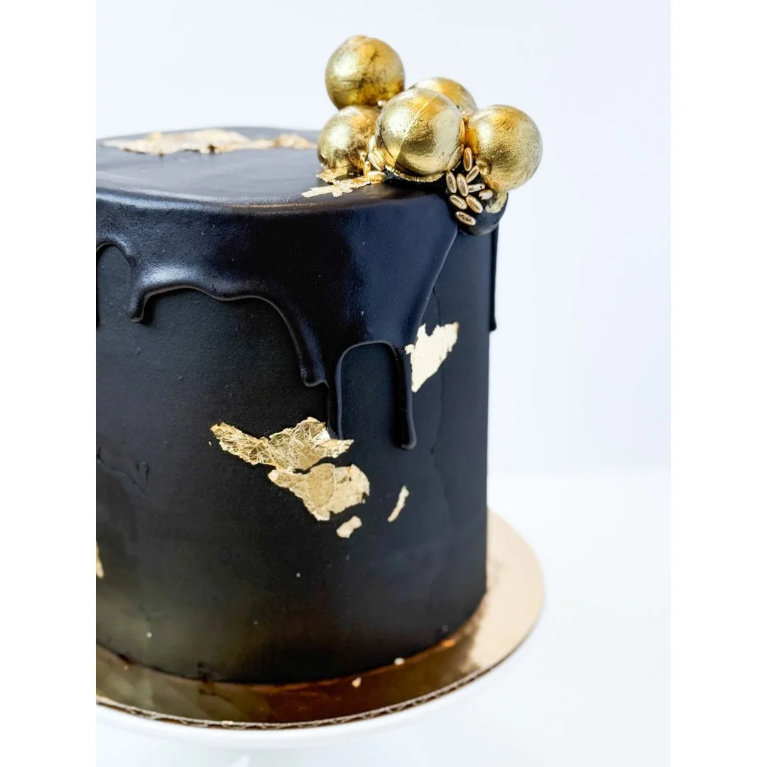 Cake #7 of 2026: A 50th birthday calls for a celebration cake. One filled with chocolate cake, caramel buttercream, caramel ganache, toffee, and gold 🎉⁠
.⁠
.⁠
.⁠
.⁠
.⁠
.⁠
.⁠
.⁠
.⁠
.⁠
.⁠
.⁠
#betsybakes #food52 #bakersofinstagram #cookie #instabake #f