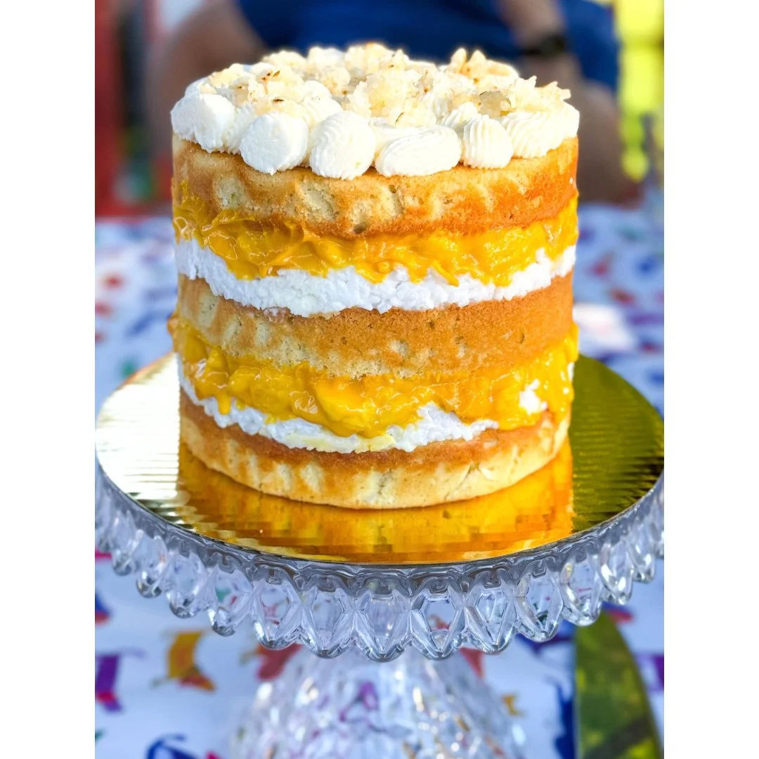 Cake #10 of 2026: My husband always wants wild flavors for his birthday cakes so let me introduce you to the Mango Sticky Rice cake. Layers of coconut lime cake, sweetened sticky rice, mango curd, fresh mango, marscapone frosting, and crispy rice. ⁠
