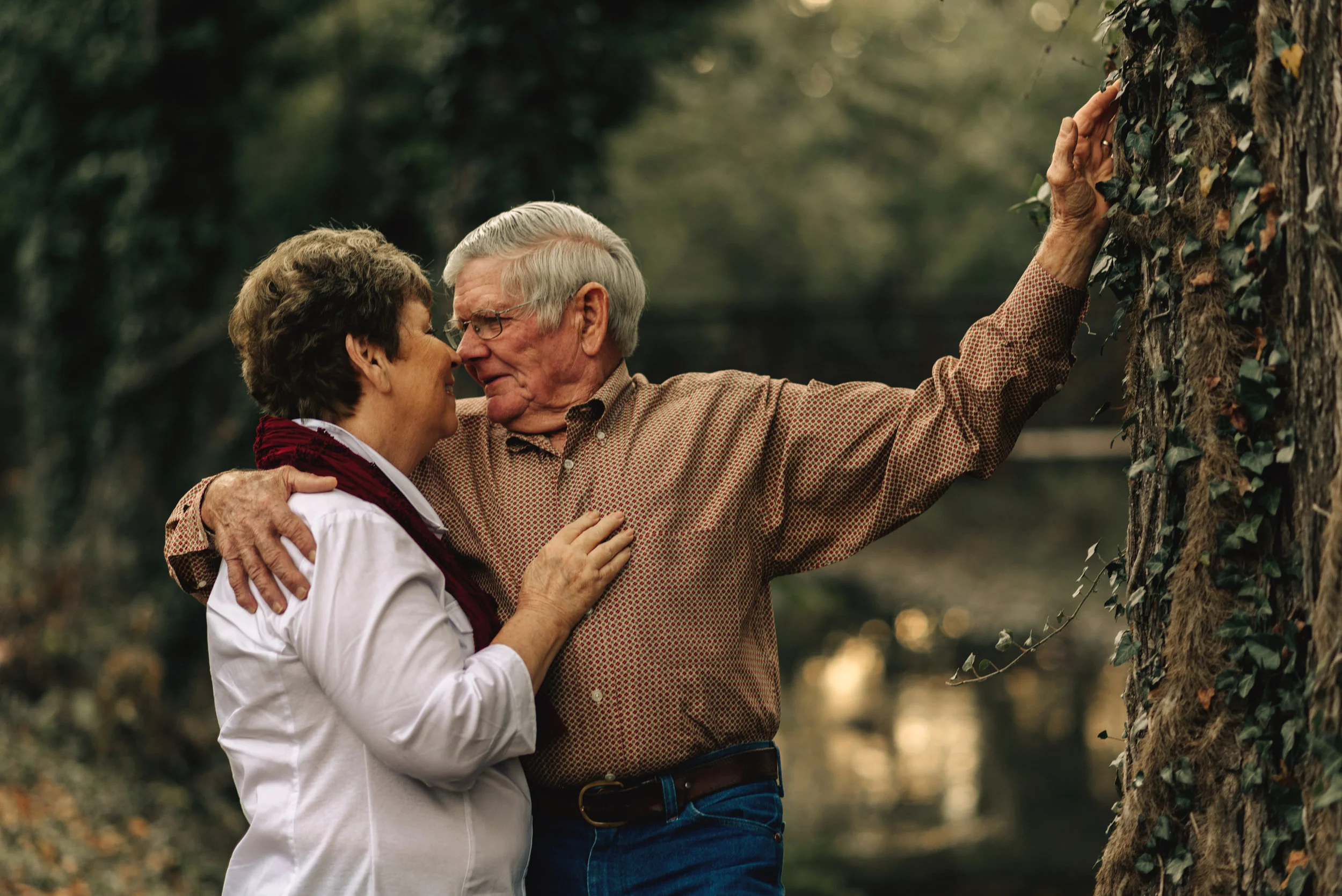 Karen + Raymond { Siloam Springs, Arkansas | Couples Photography } 