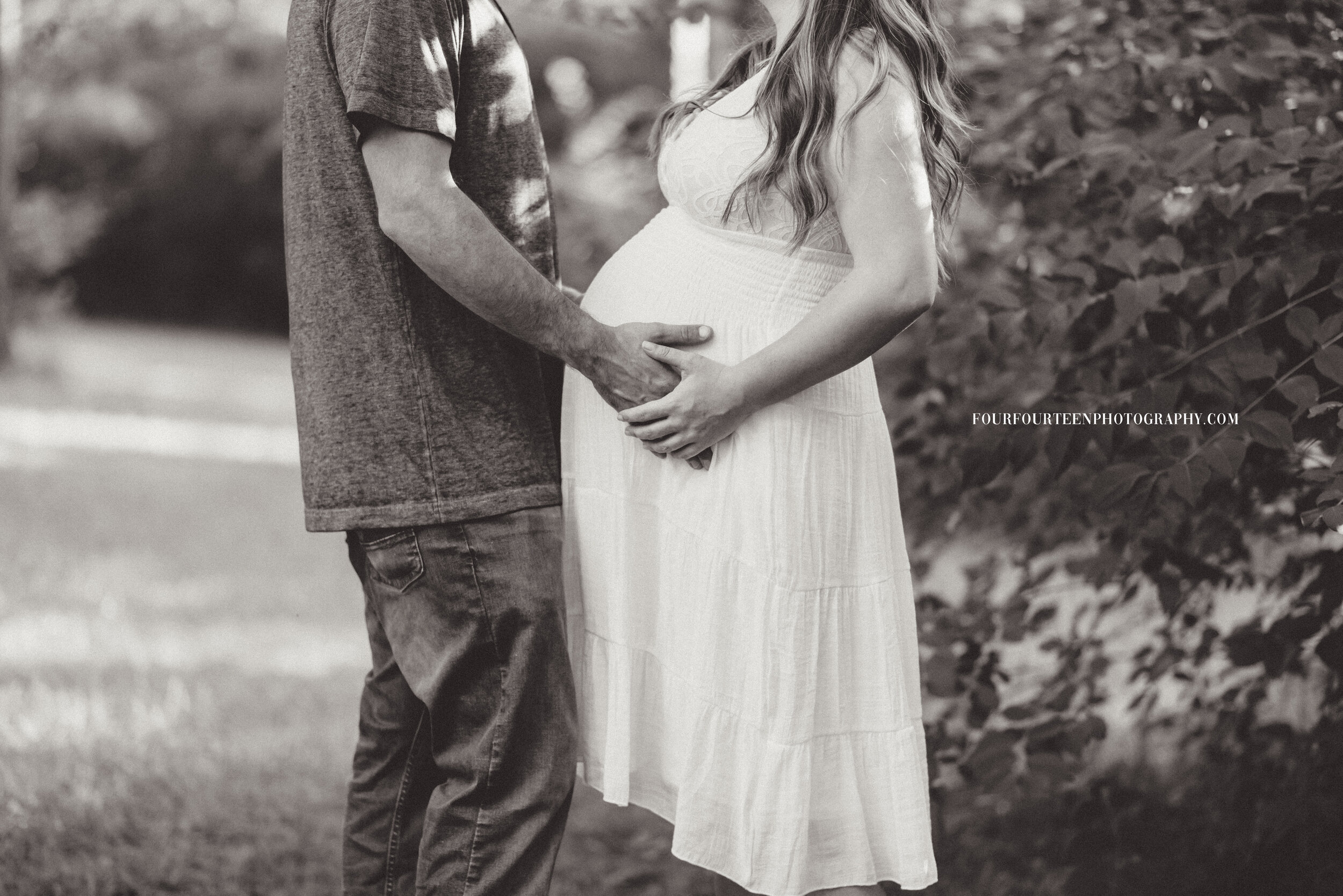 Chelse + Family { Fayetteville, Arkansas | Maternity Photography }