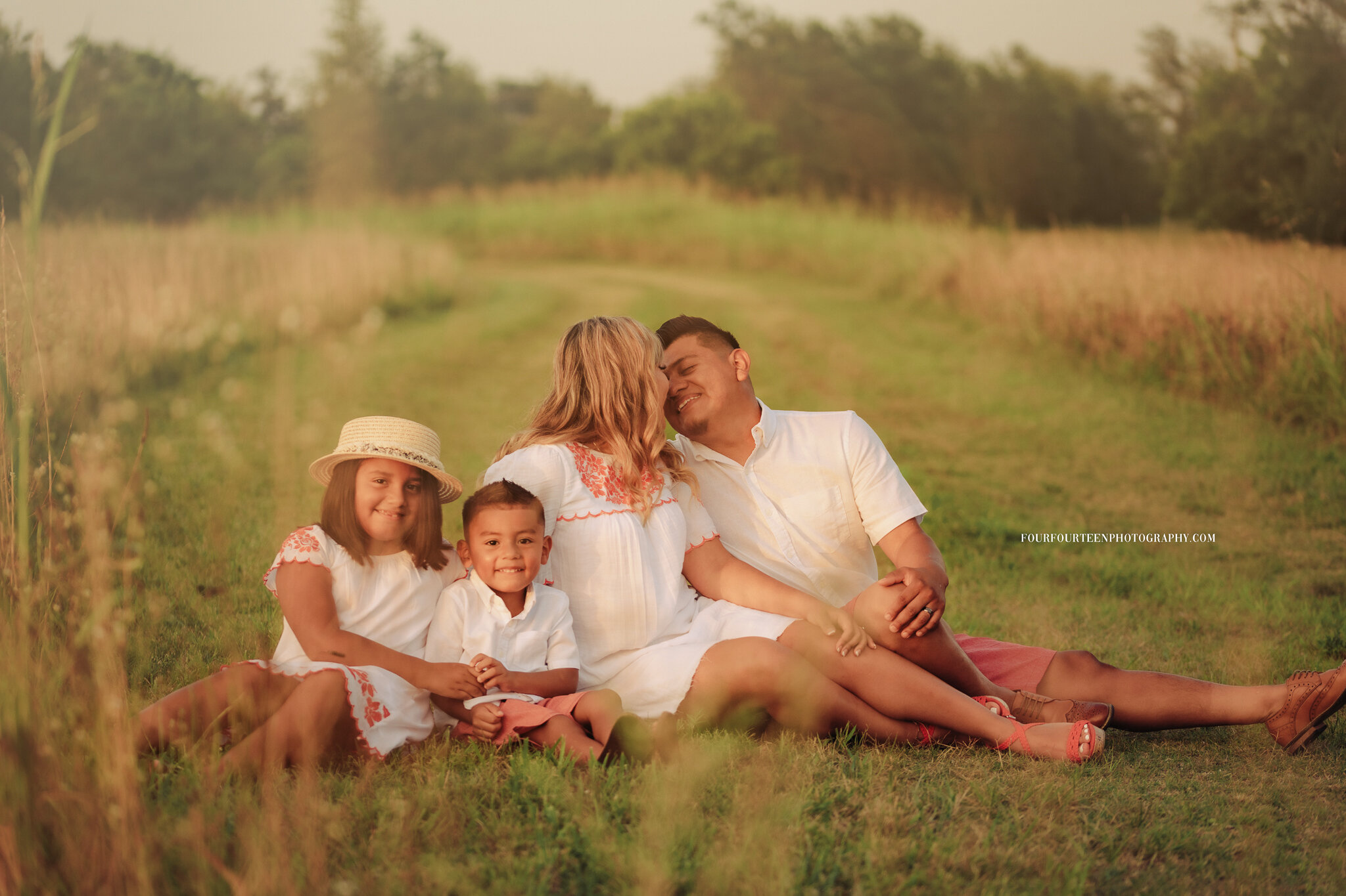 Ramirez Family { Siloam Springs, Arkansas | Family Photography }
