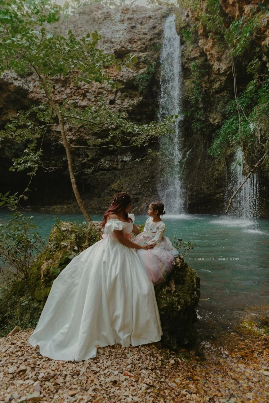 Alejandra & Ella { Dripping Springs, Oklahoma | Mommy & Me }