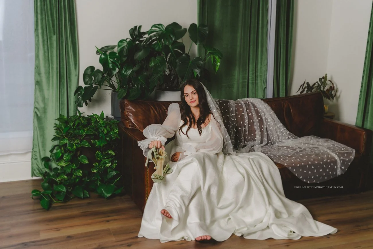 Kameryn's Bridals { Fayetteville, Arkansas | Bridal Portraits at the Studio }