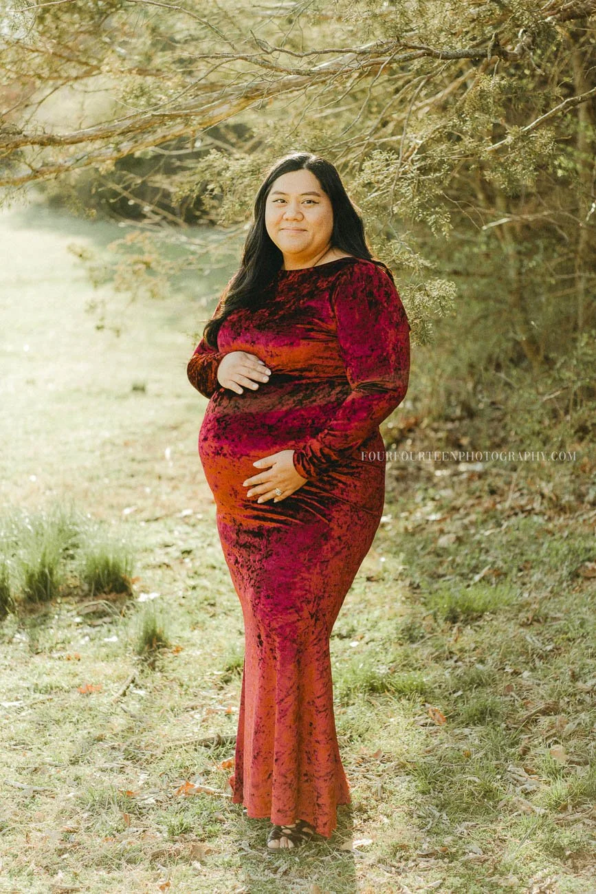 Cowles Maternity { Gully Park in Fayetteville, Arkansas | Maternity Photography }