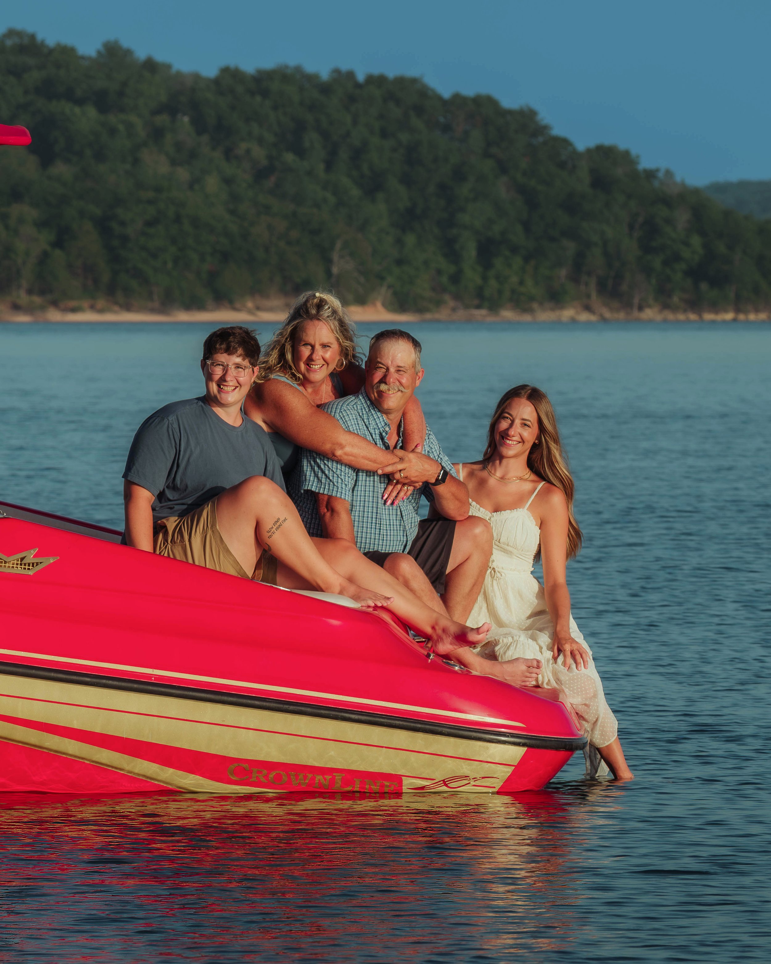 Howbert Family { Beaver Lake - Garfield, Arkansas | Family Photography }