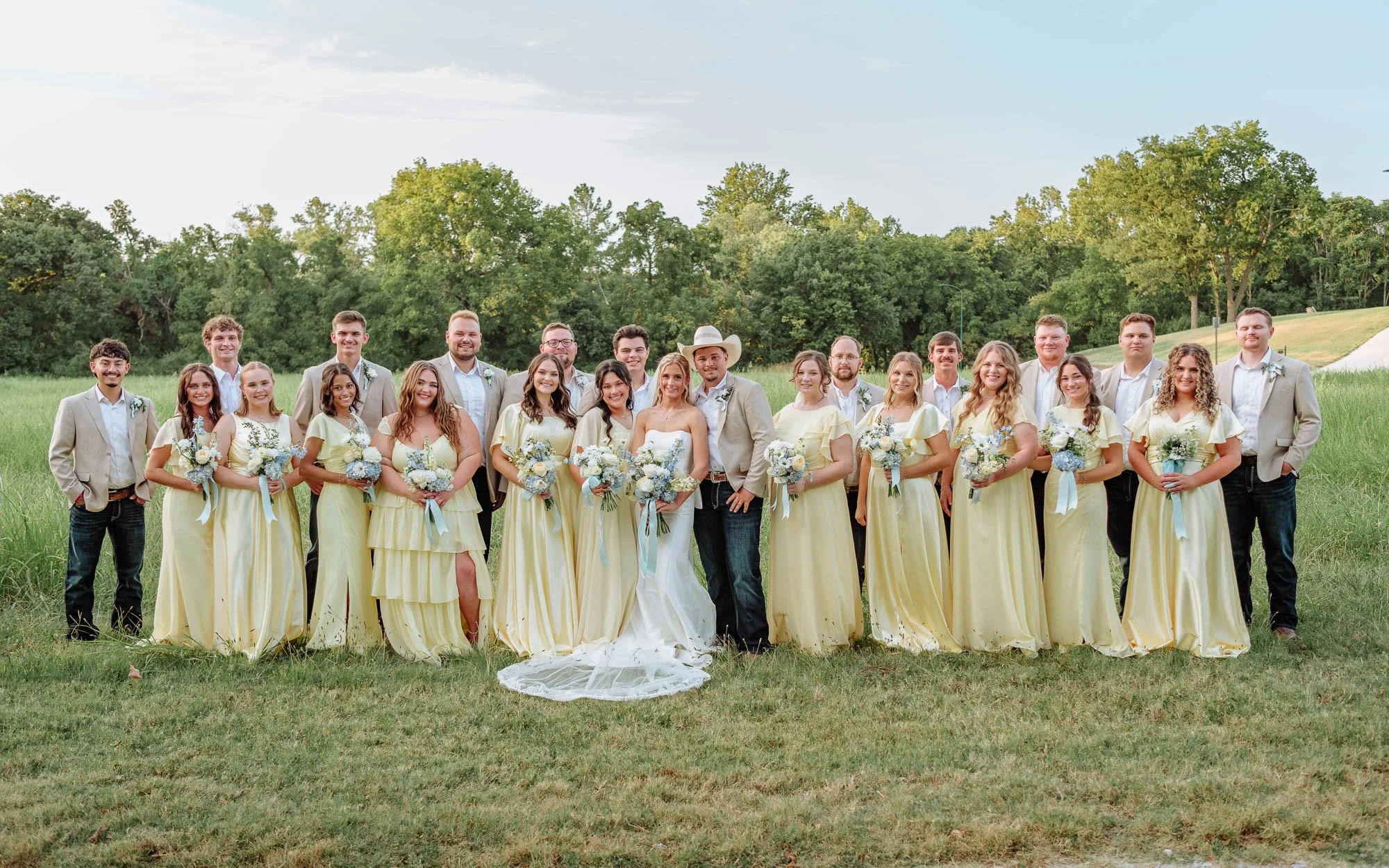 Beckett Wedding { Siloam Springs, Arkansas | Wedding Photography }