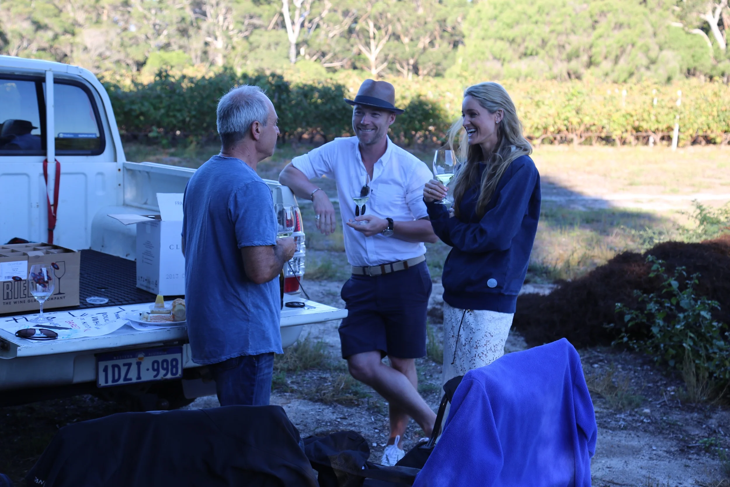 RONAN -&nbsp;Shirt: James Perse Shorts &amp; Shoes:&nbsp;Saturdays NYC Belt: Club Monaco Hat: Helen Kaminski Sunnies: RaybanSTORM -&nbsp;Dress: Maje Mens Jumper: Saturdays NYC