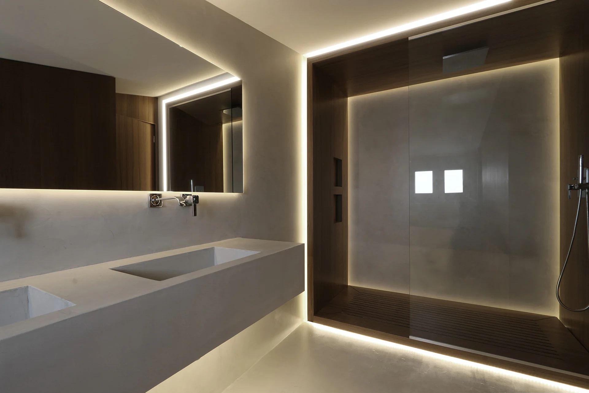 attic bathroom 03.jpg