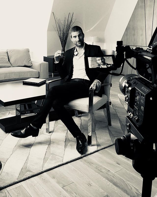 From my Moscow interview on #architecture #Greece and a soon to be revealed exciting new project😎 check out my story🤗 #portrait #bw #parametricdesign #architect