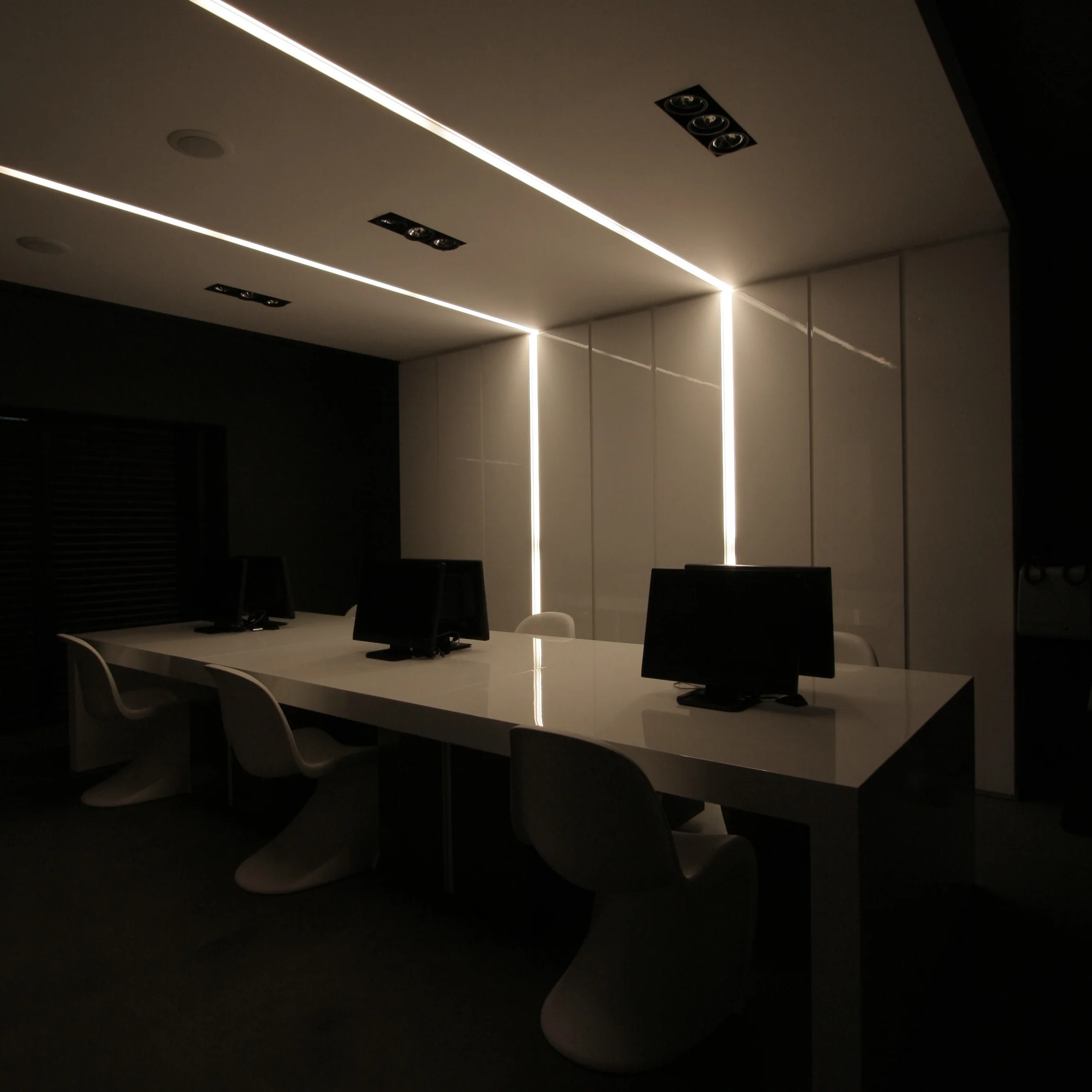 office space in hilton area 03.jpg