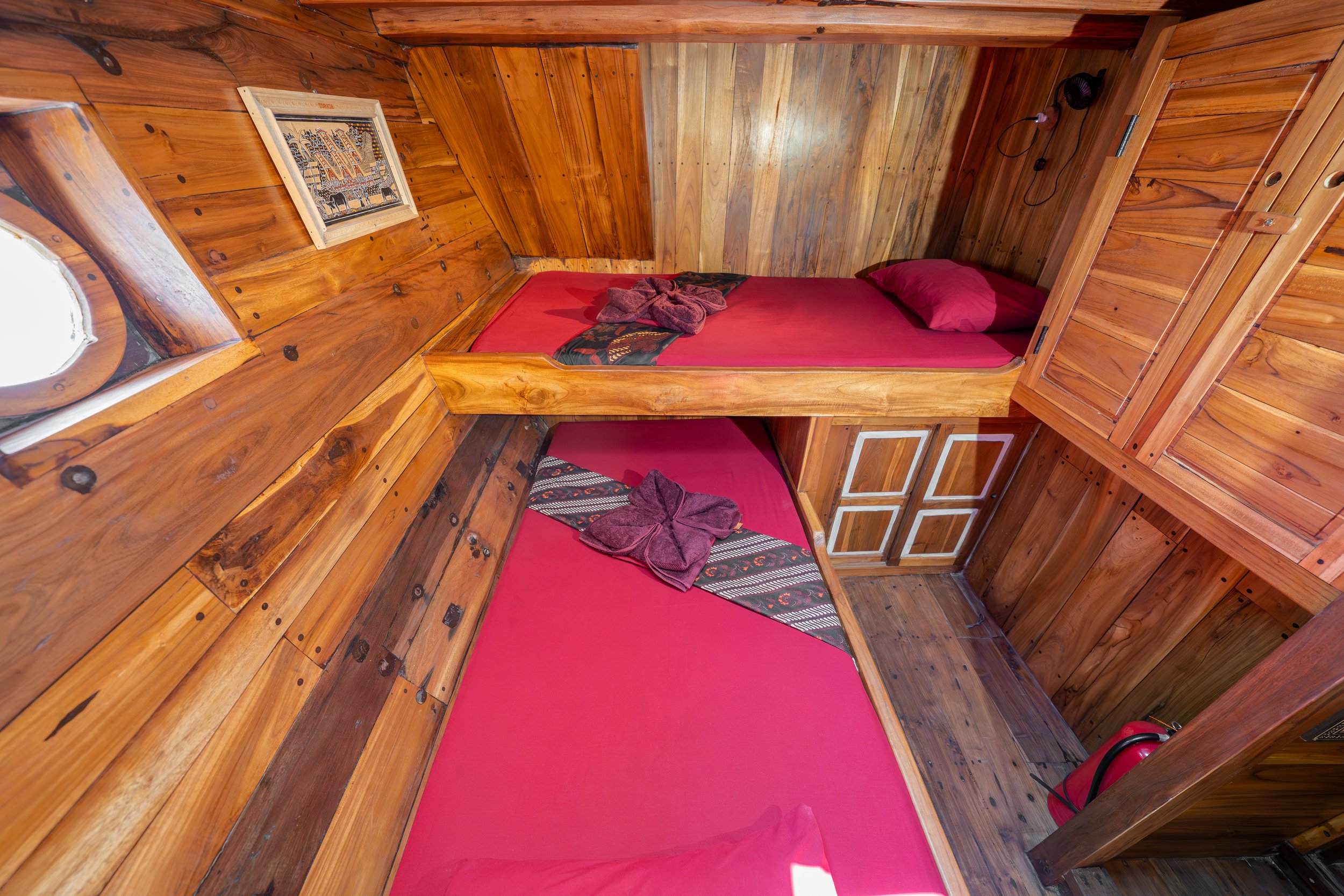 Twin Cabin 2 Liveaboard Indonesia Kira Kira Akomo Isseki Raja Ampat Komodo Banda Sea Scuba Diving Snorkeling Charter Liquid Adventures Indonesia Direct Booking.jpeg