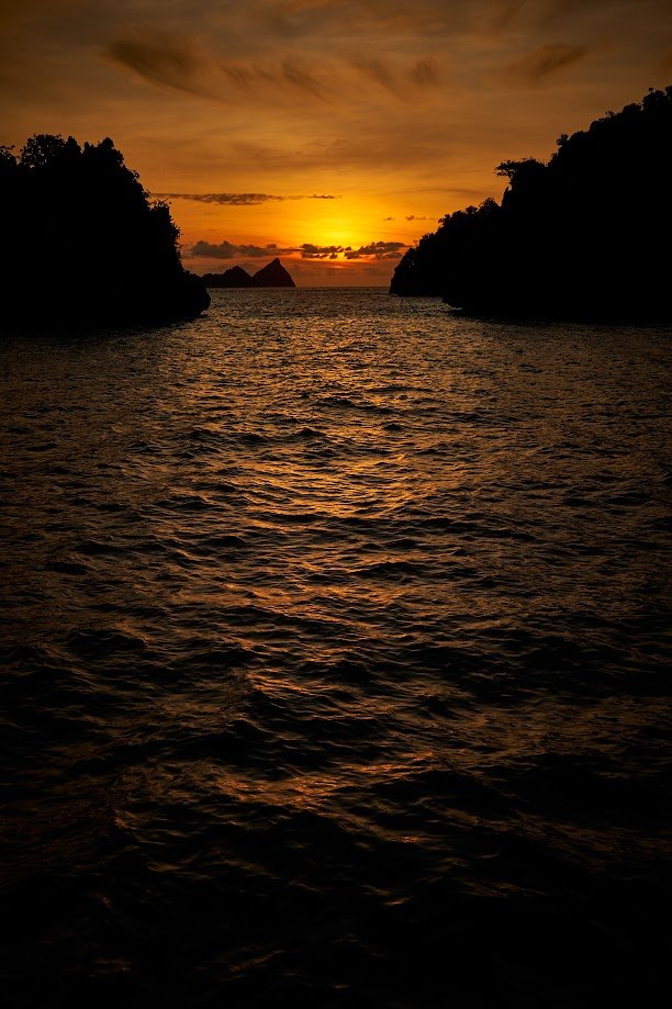 Sunset Liveaboard Indonesia Kira Kira Akomo Isseki Raja Ampat Komodo Banda Sea Scuba Diving Snorkeling Charter Liquid Adventures Indonesia Direct Booking.jpeg