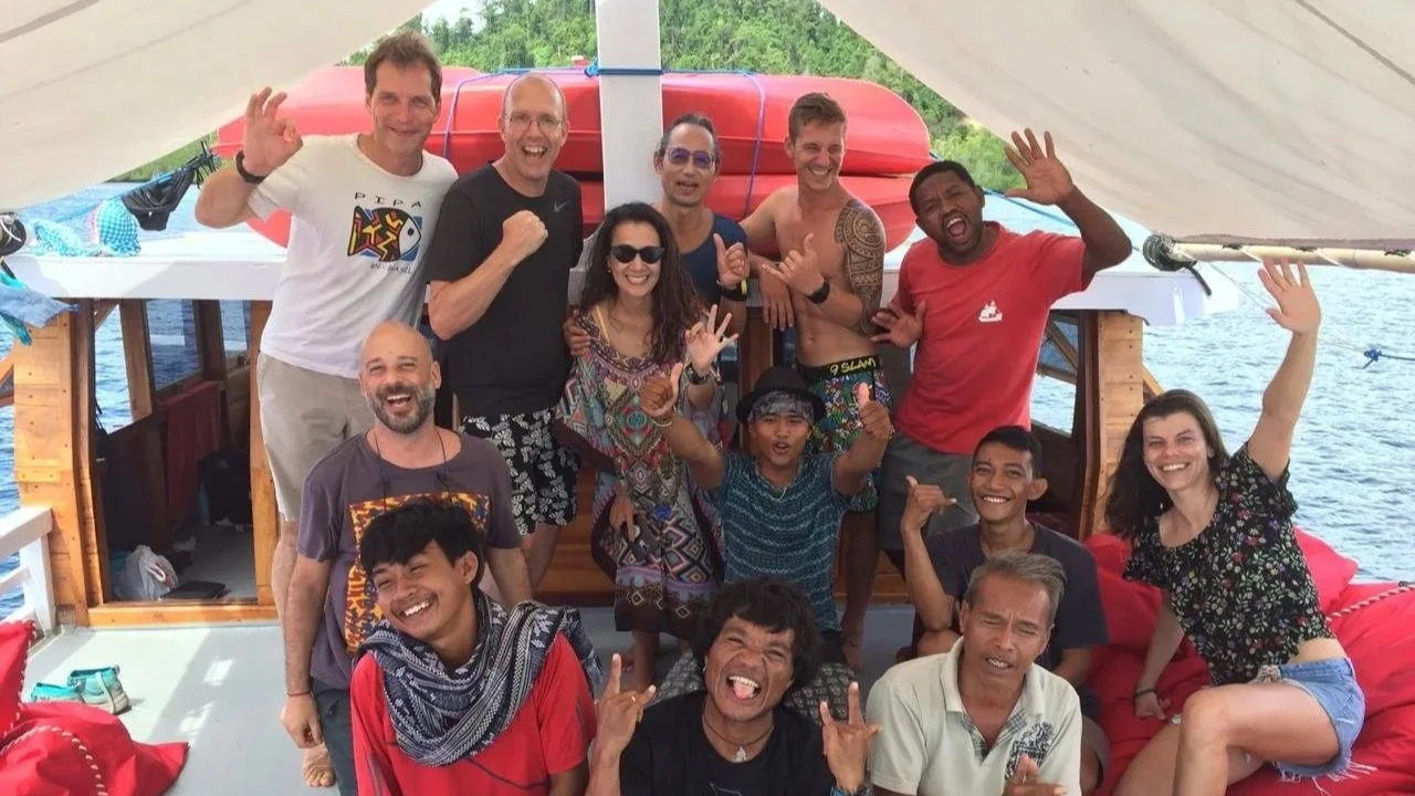 A Day on a Komodo Liveaboard: What to Expect (Real Experience Guide)