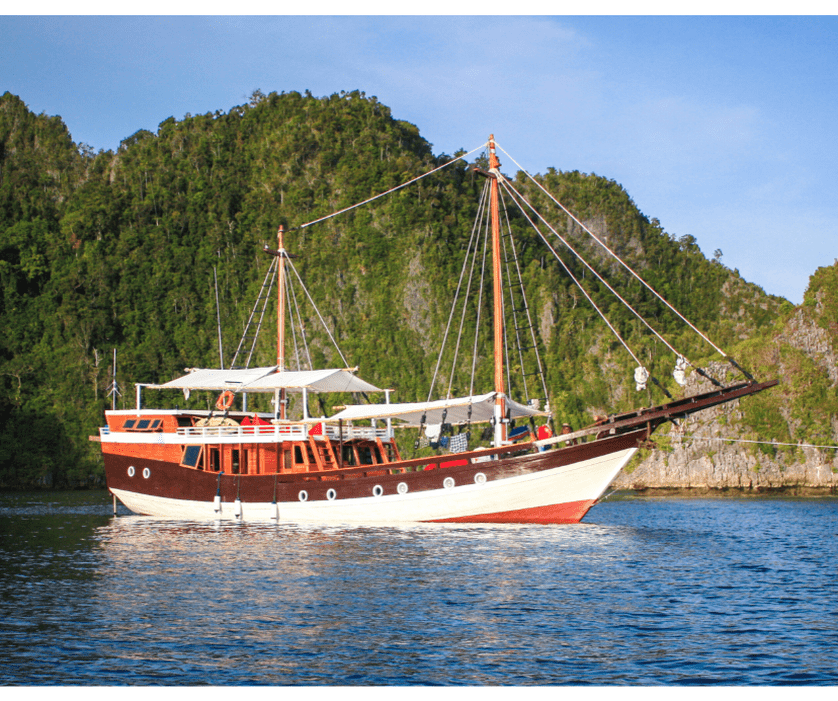 Akomo-isseki-liveaboard
