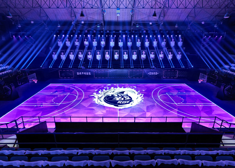 Nike-LED-basketball-court_dezeen_784_5.jpg