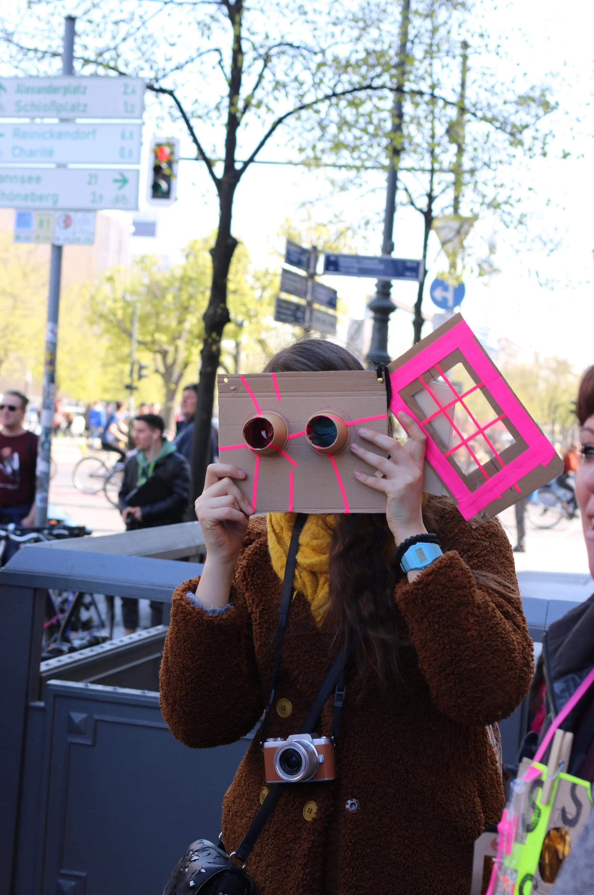  Image by Harriet Poole (with viewfinders inspired by Harriet’s workshop.) 