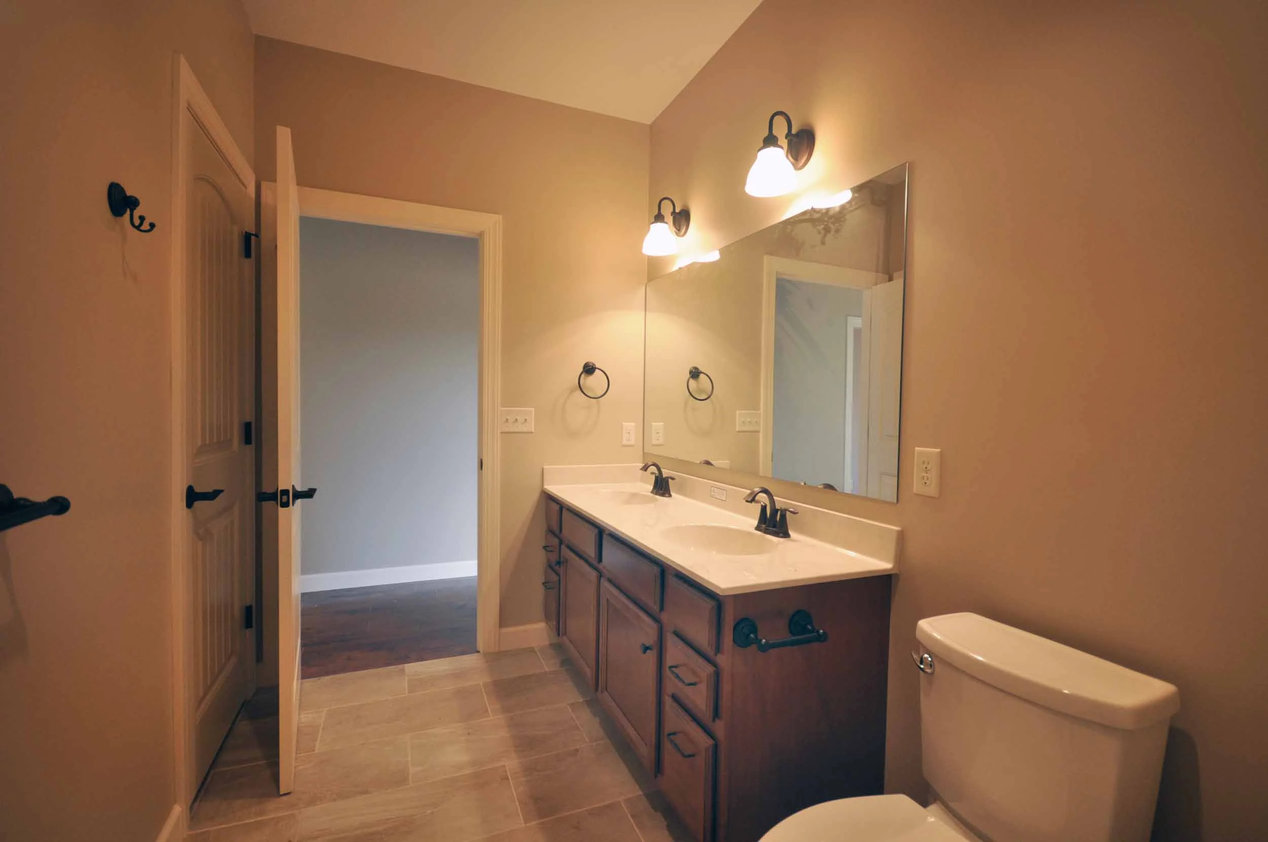 guest bath.jpg